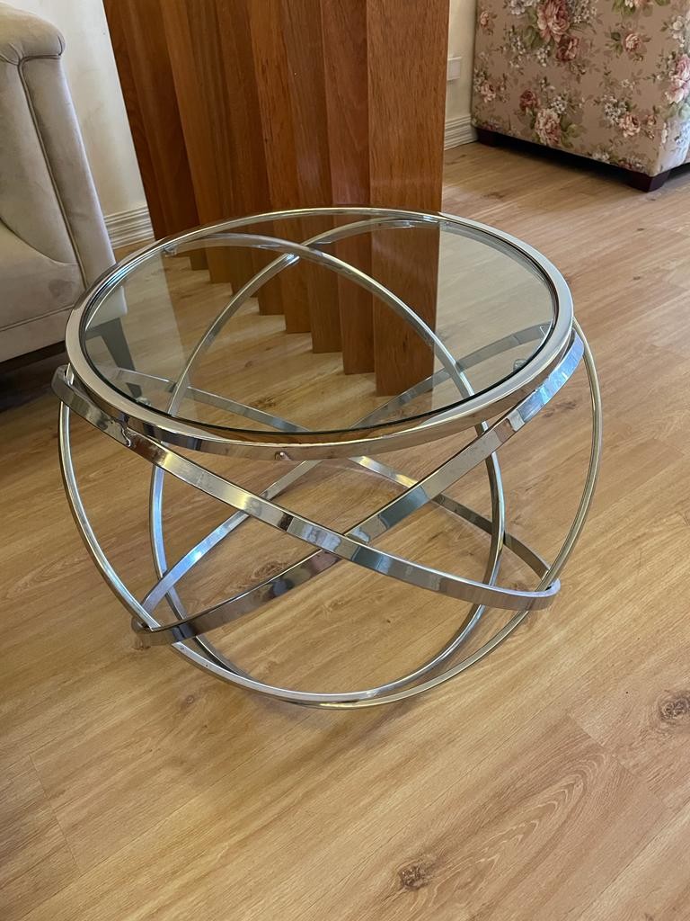 muebles y colchones - Diámetro superior: 23.5”, diámetro máximo : 28.5”, altura: 20” NEG  1