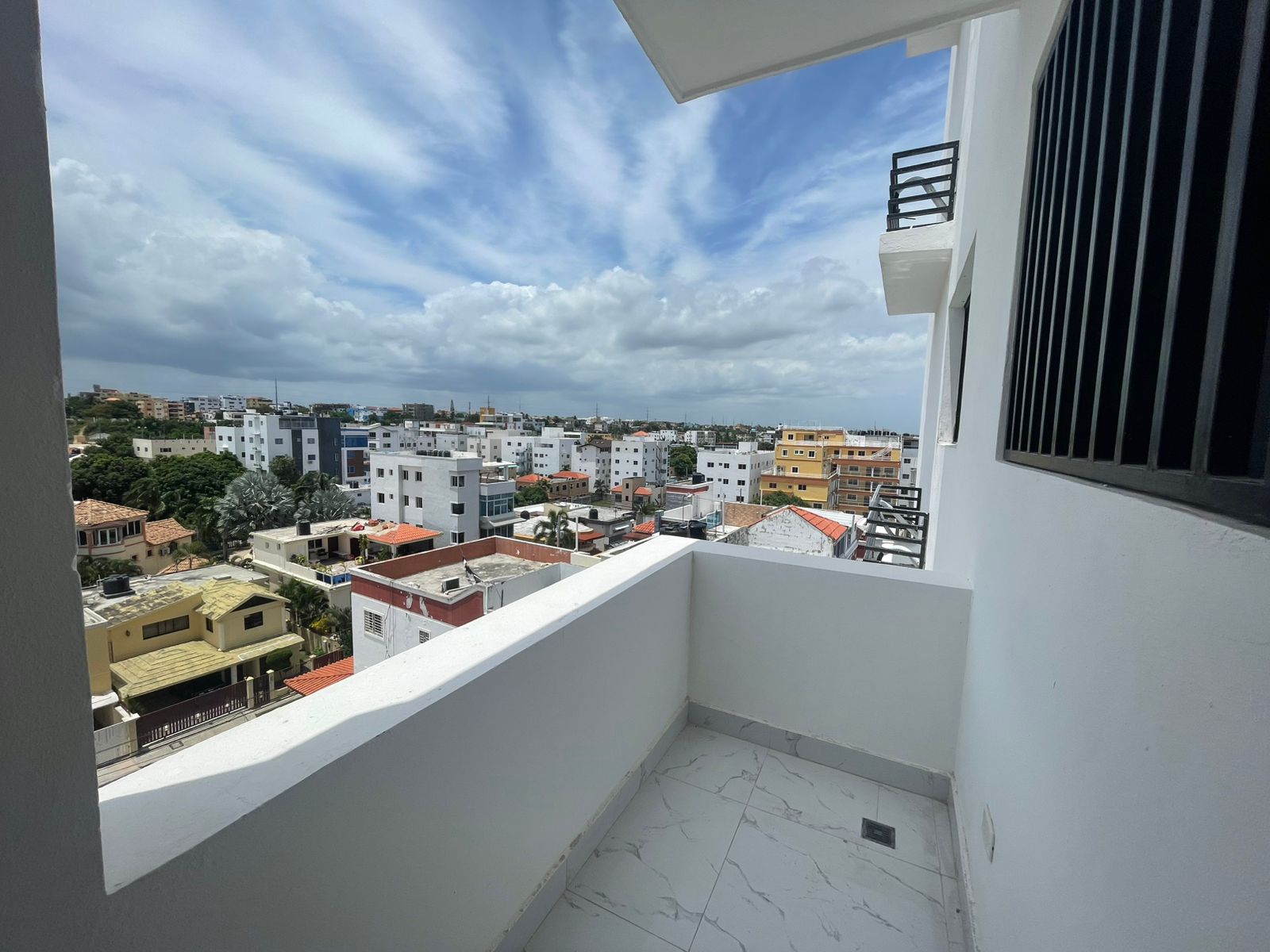 apartamentos - Hermoso y lujoso apartamento en Corales Del Sur 9