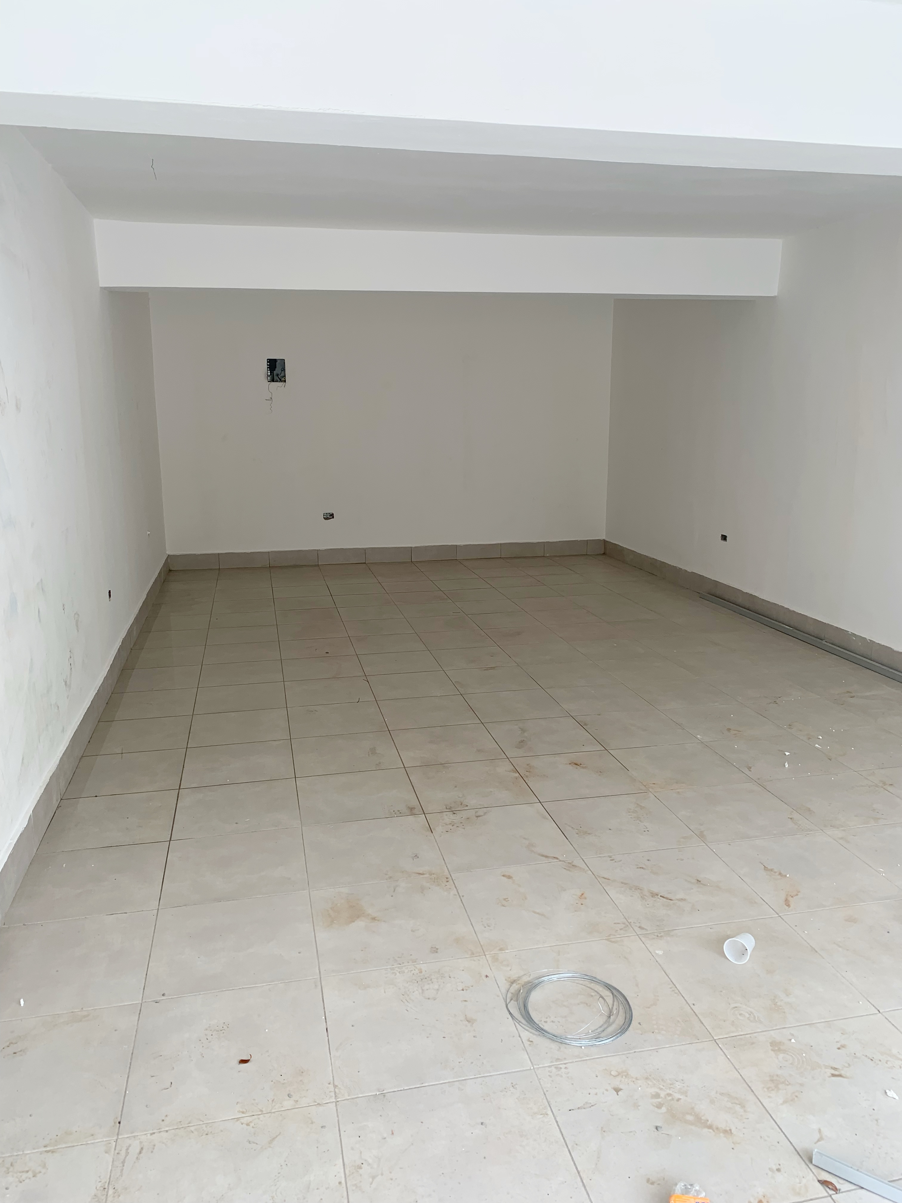 oficinas y locales comerciales - Alquiler local en el Millon  1