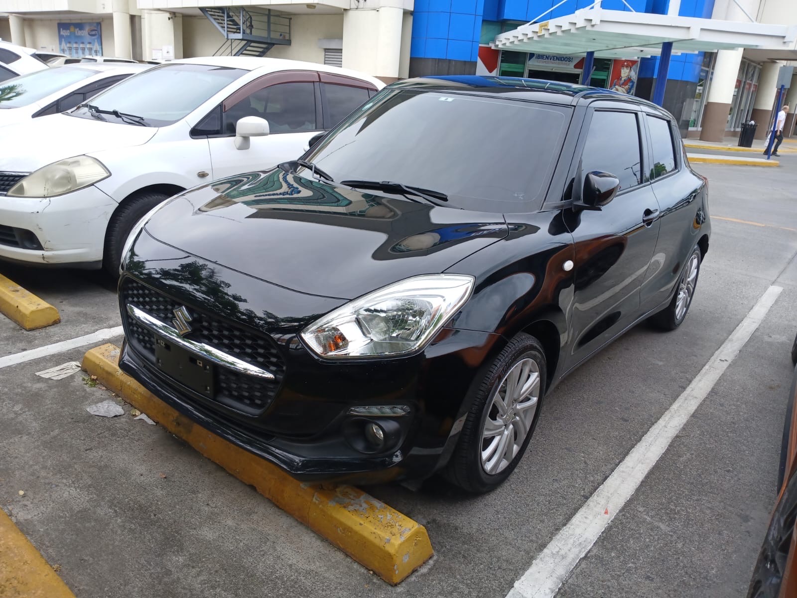 carros - Suzuki Swift año 2022 de la casa