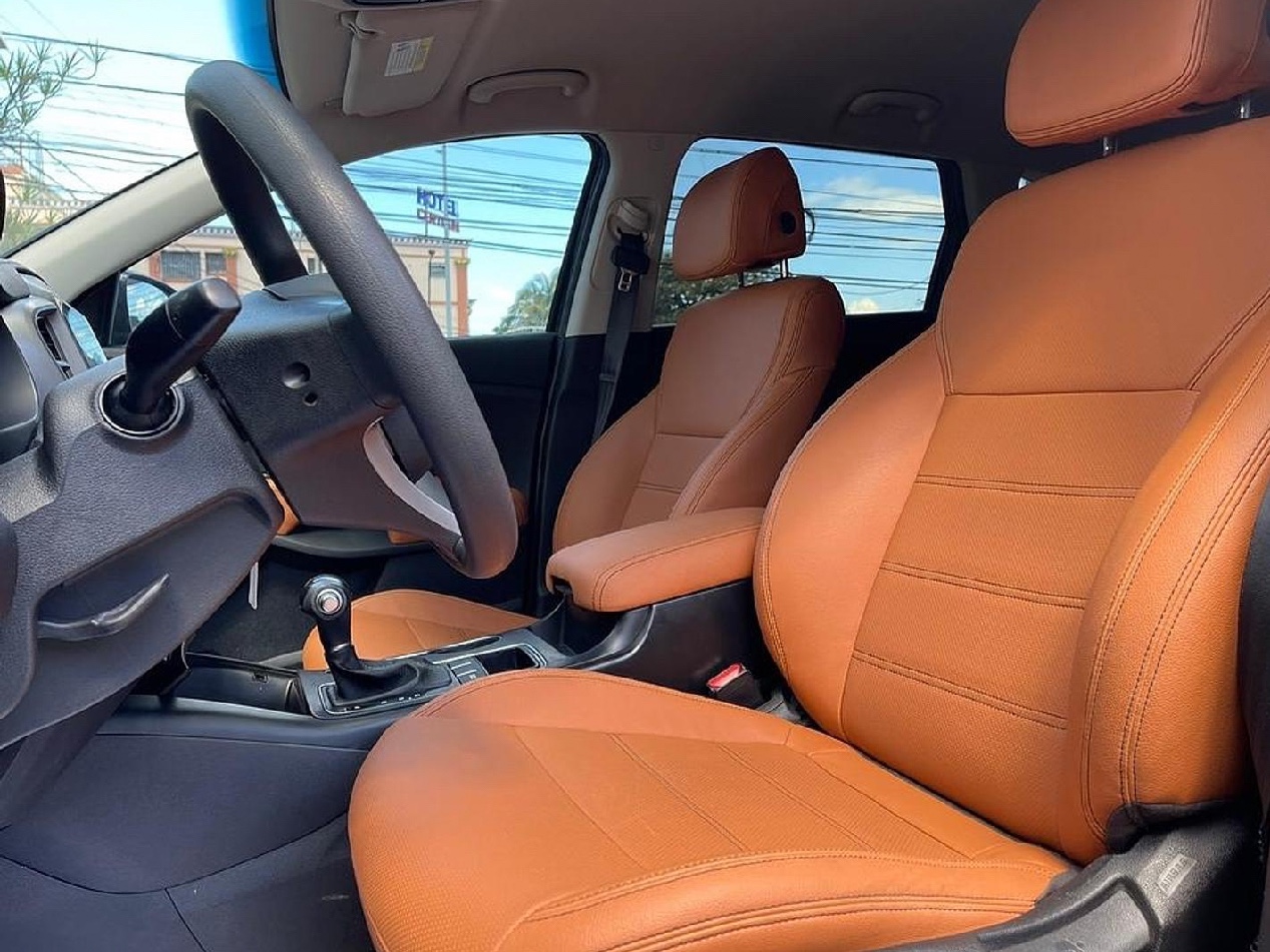 jeepetas y camionetas - Kia Sorento 2017 L FWD color negro NEGOCIABLE 8