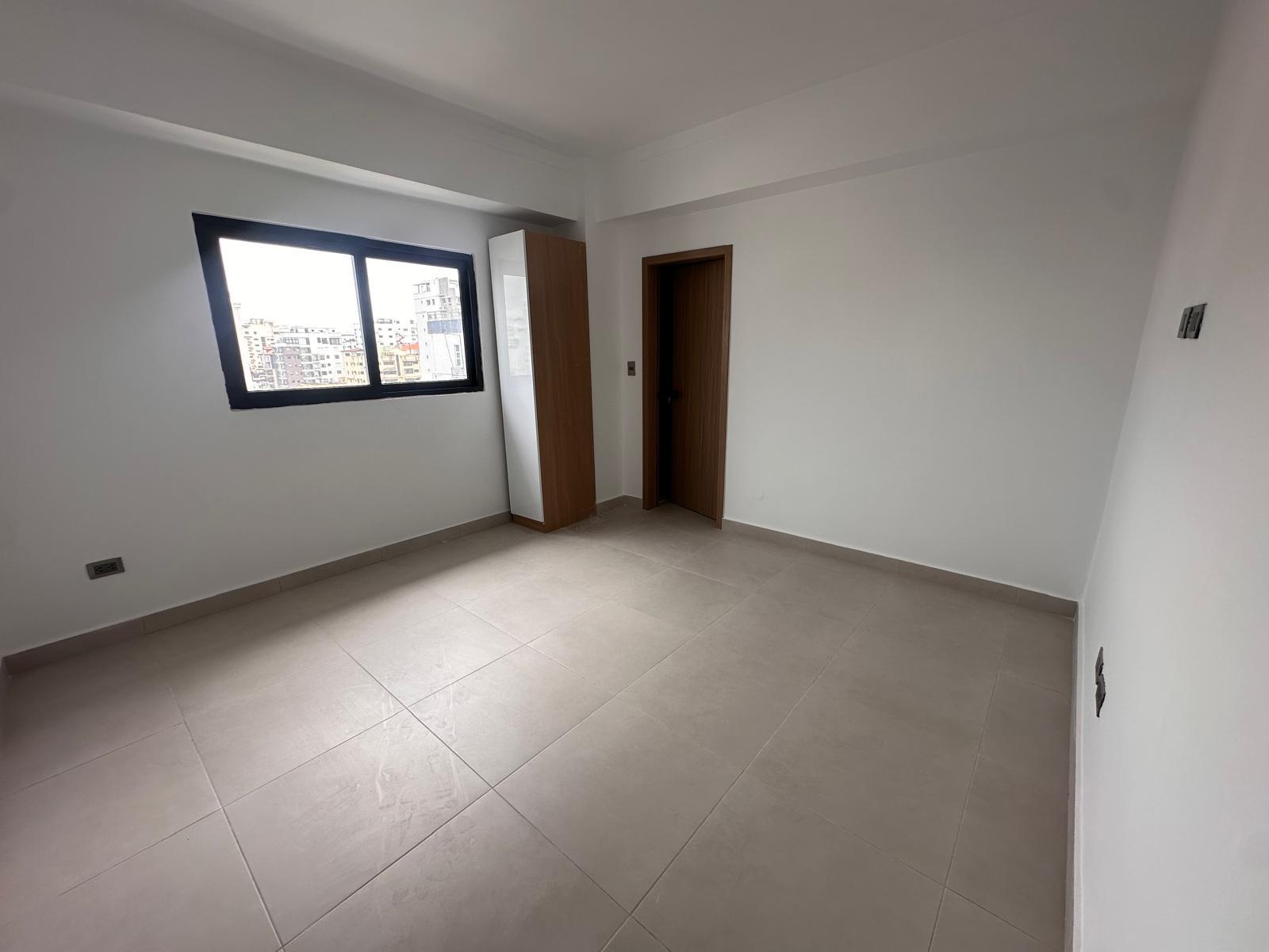 apartamentos - SE VENDE HERMOSO APTO EN EVARISTO MORALES EN TORRE 4