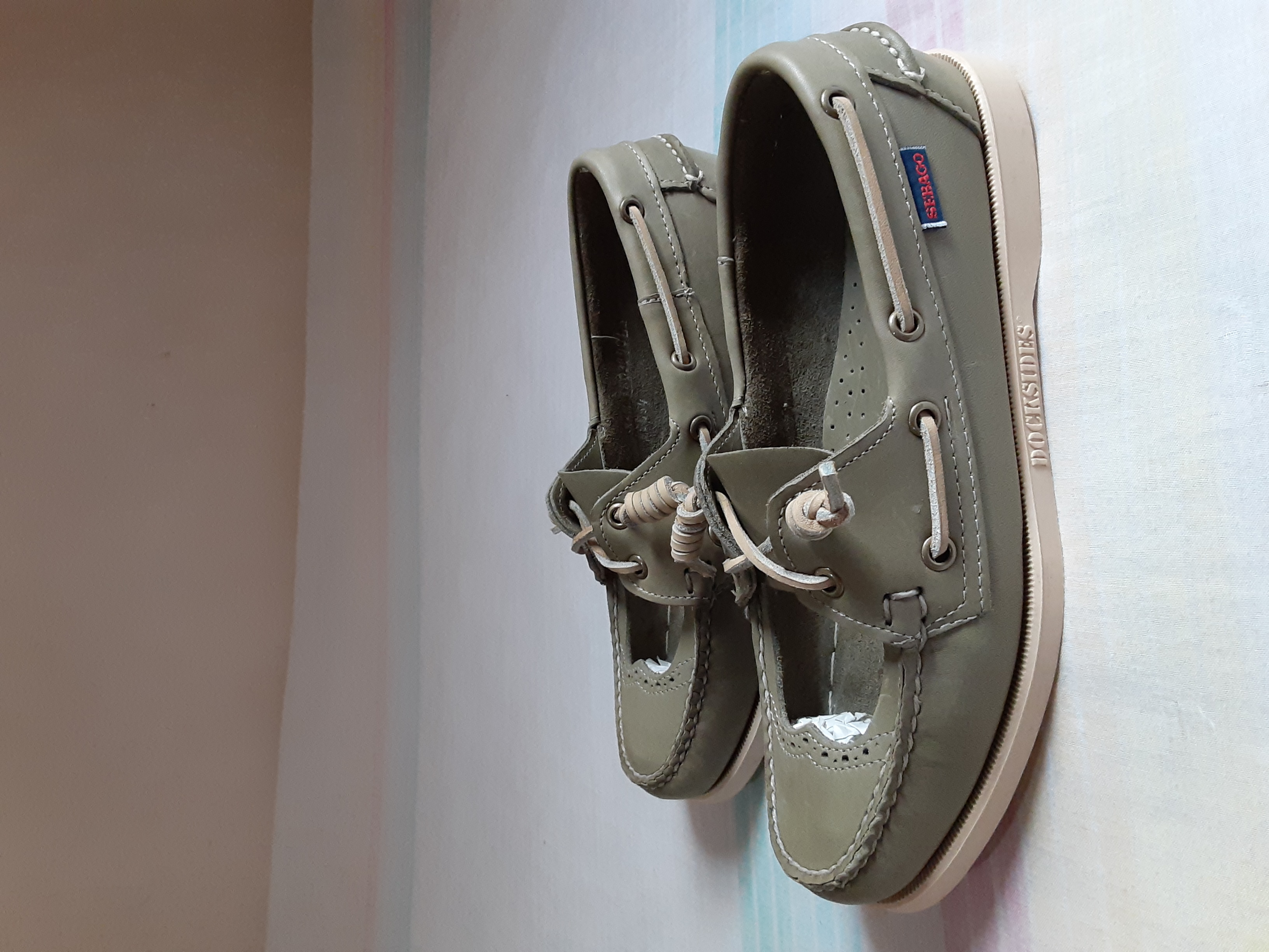 zapatos para mujer - Zapato informal de mujer.   Size: 8.5 M 8