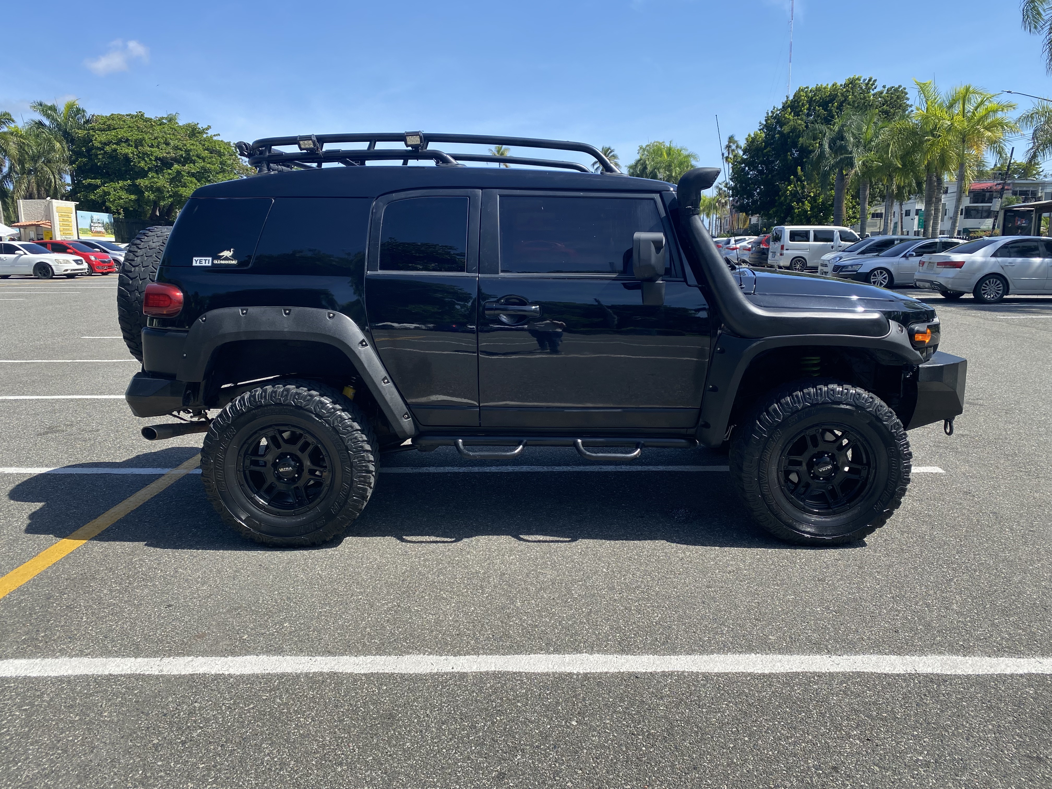 jeepetas y camionetas - SE VENDE FJ CRUISER TRD  6