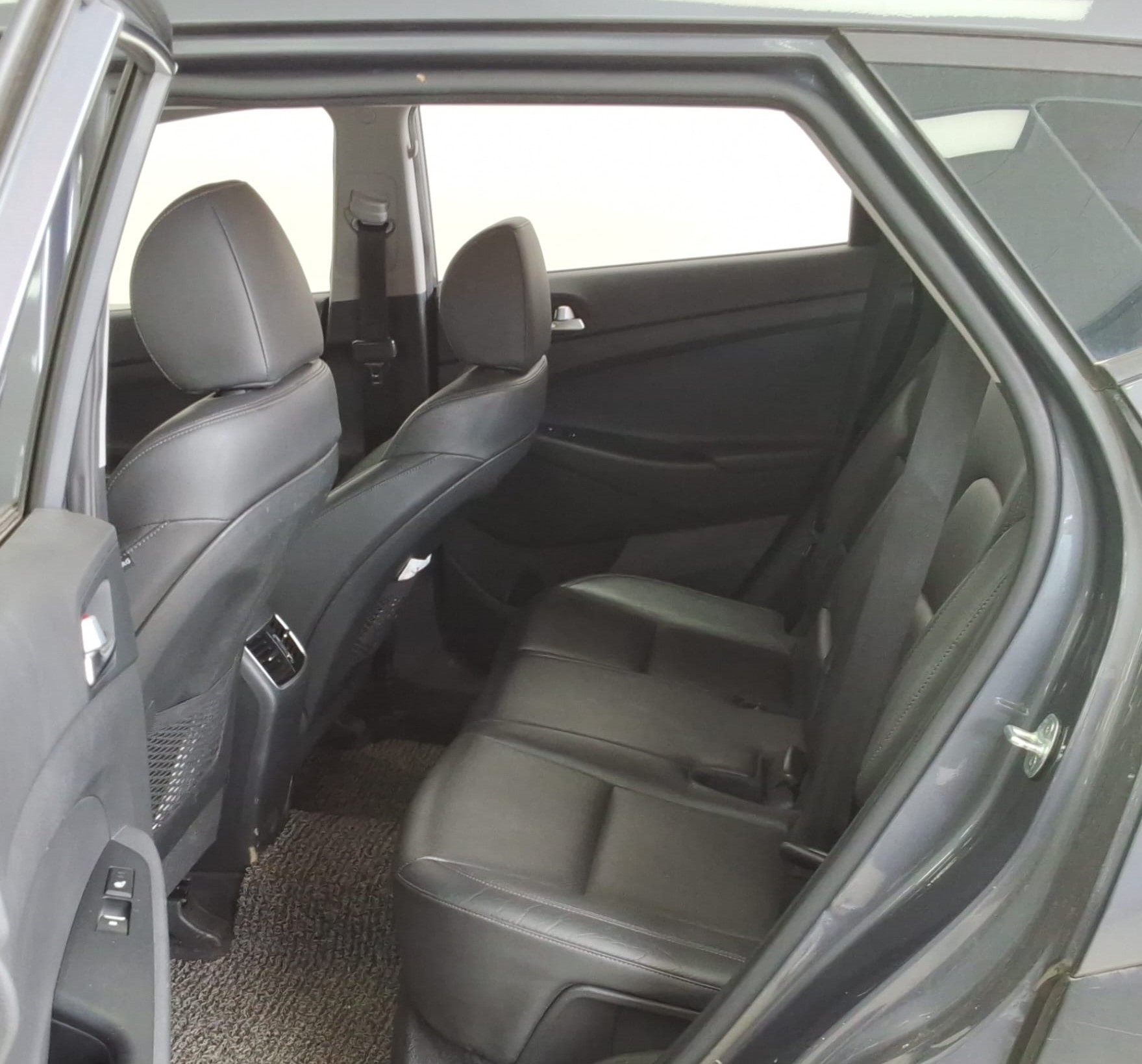 jeepetas y camionetas - HYUNDAI TUCSON 2020 GRIS OSCURO DIESEL 6