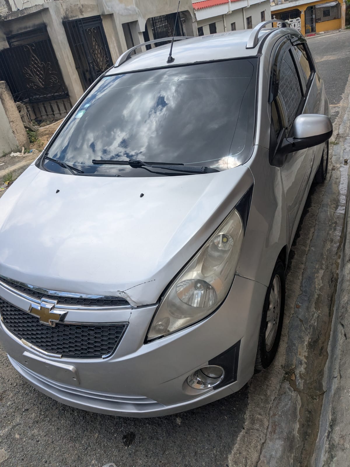 jeepetas y camionetas - Chevrolet spark 2