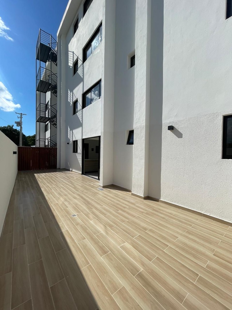 apartamentos - Apartamento 1er nivel con Patio Privado en Santiago 3