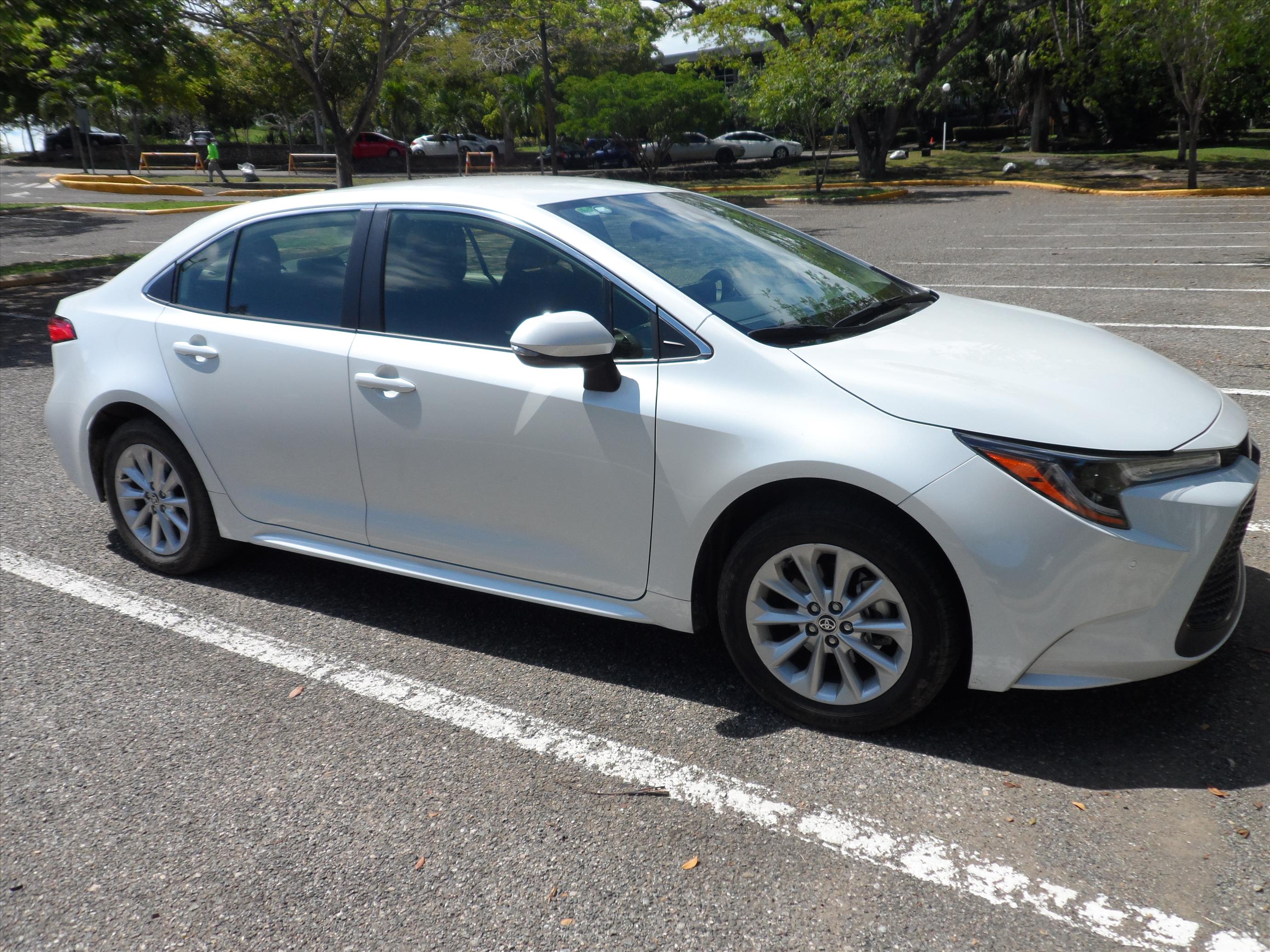 carros - Corolla 2022 LE Como Nuevo 7500 km En Garantia De Fábrica Hasta Dec 1 2025 Delta 7