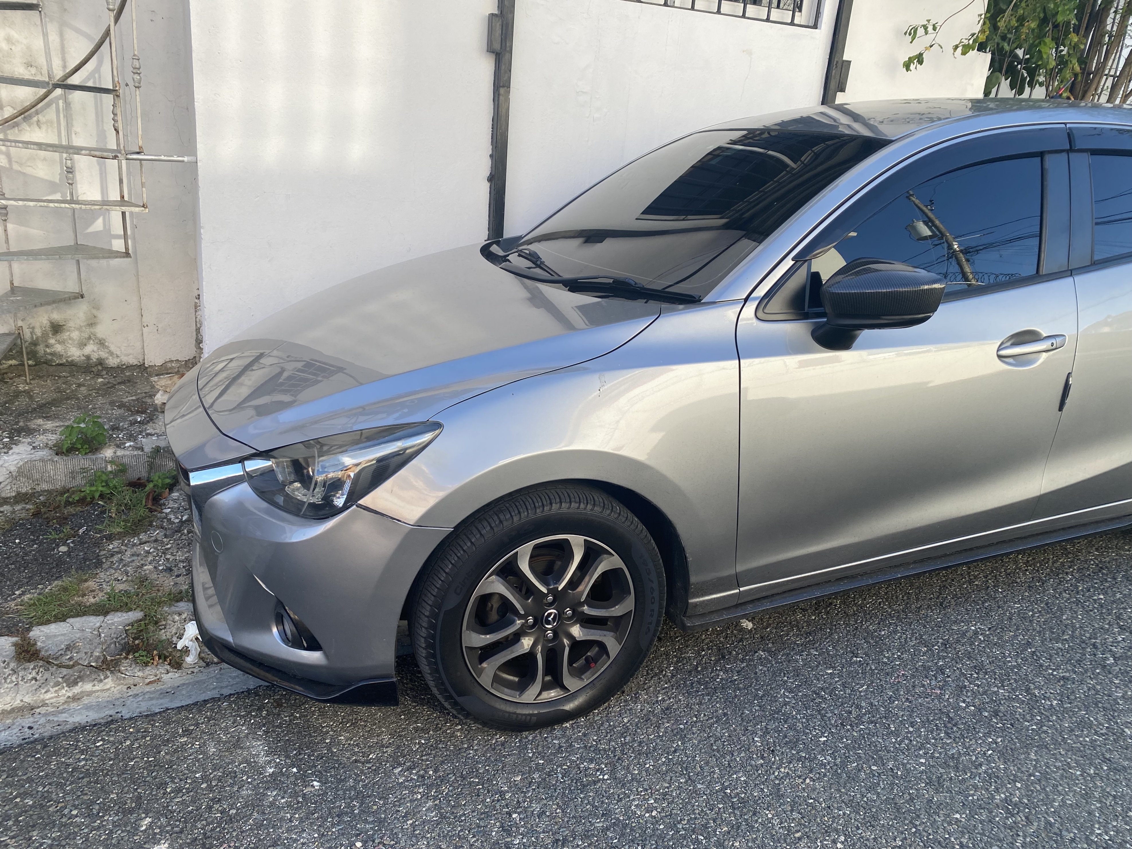 carros - Mazda Demio diésel grand touring 2015 2