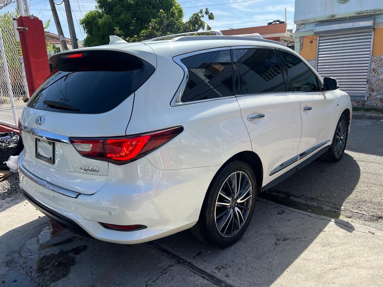 jeepetas y camionetas - INFINITI QX60 2018 LUXURY CLEAN CARFAX RECIÉN IMPORTADA TODO INCLUIDO! NUEVAA❇️ 4