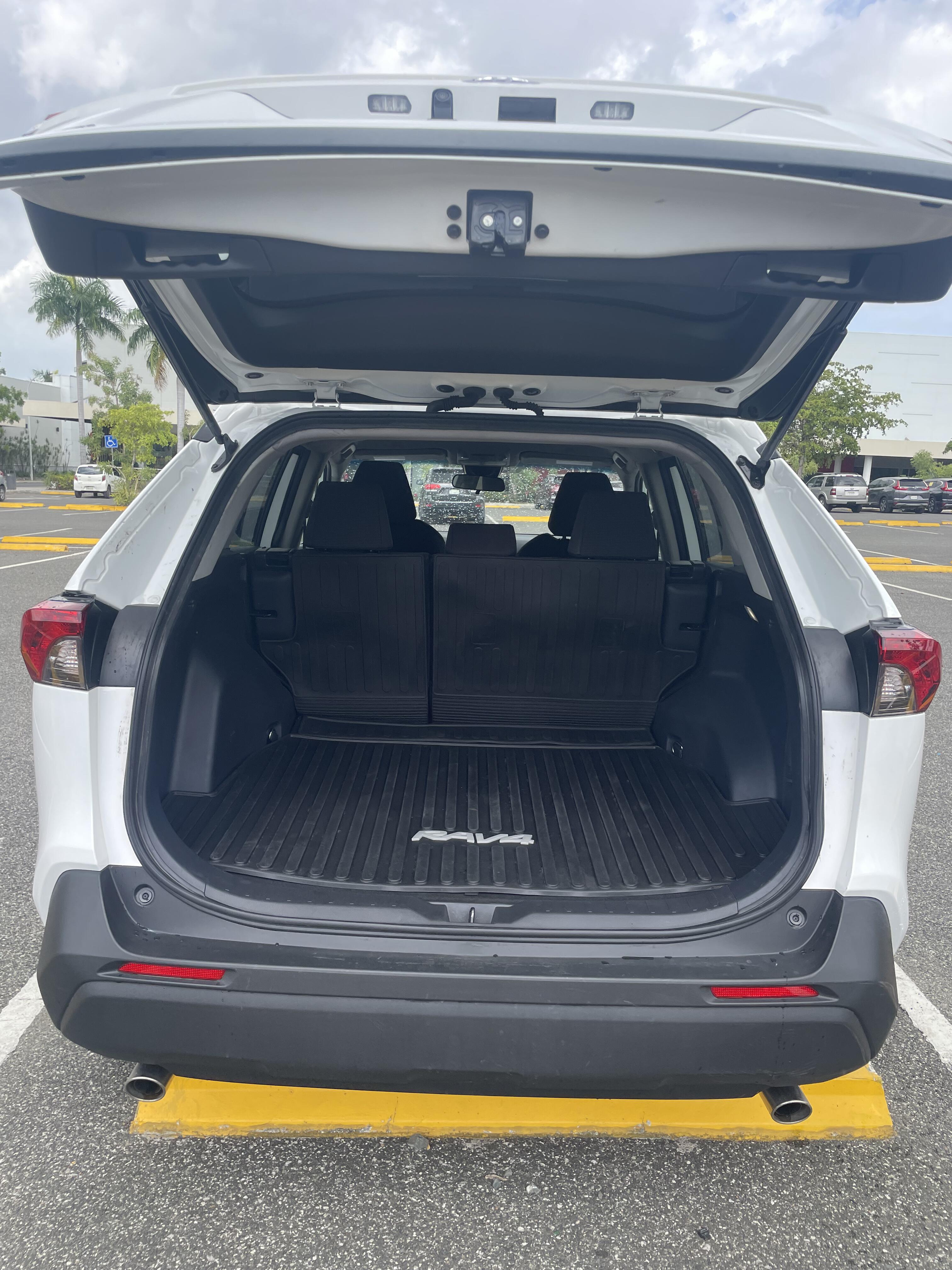 jeepetas y camionetas - Toyota RAV4 2025 Hibrida 4x4  LE Motor 2.5L (VerAmericana) 6