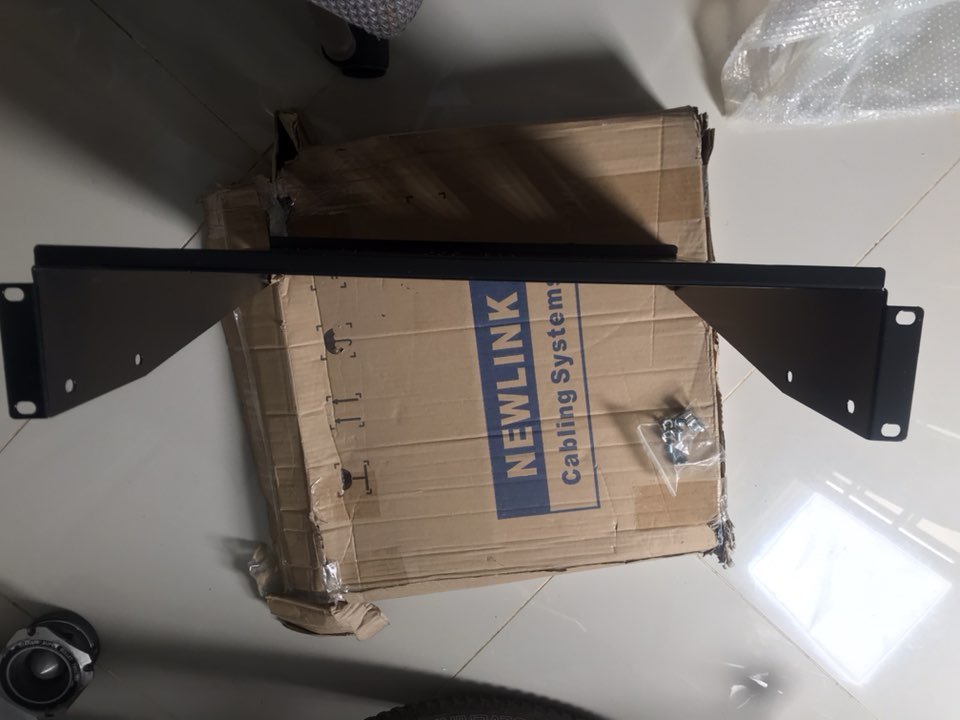 computadoras y laptops - Bandeja para Rack gabinete switch router Dvr NVR  4