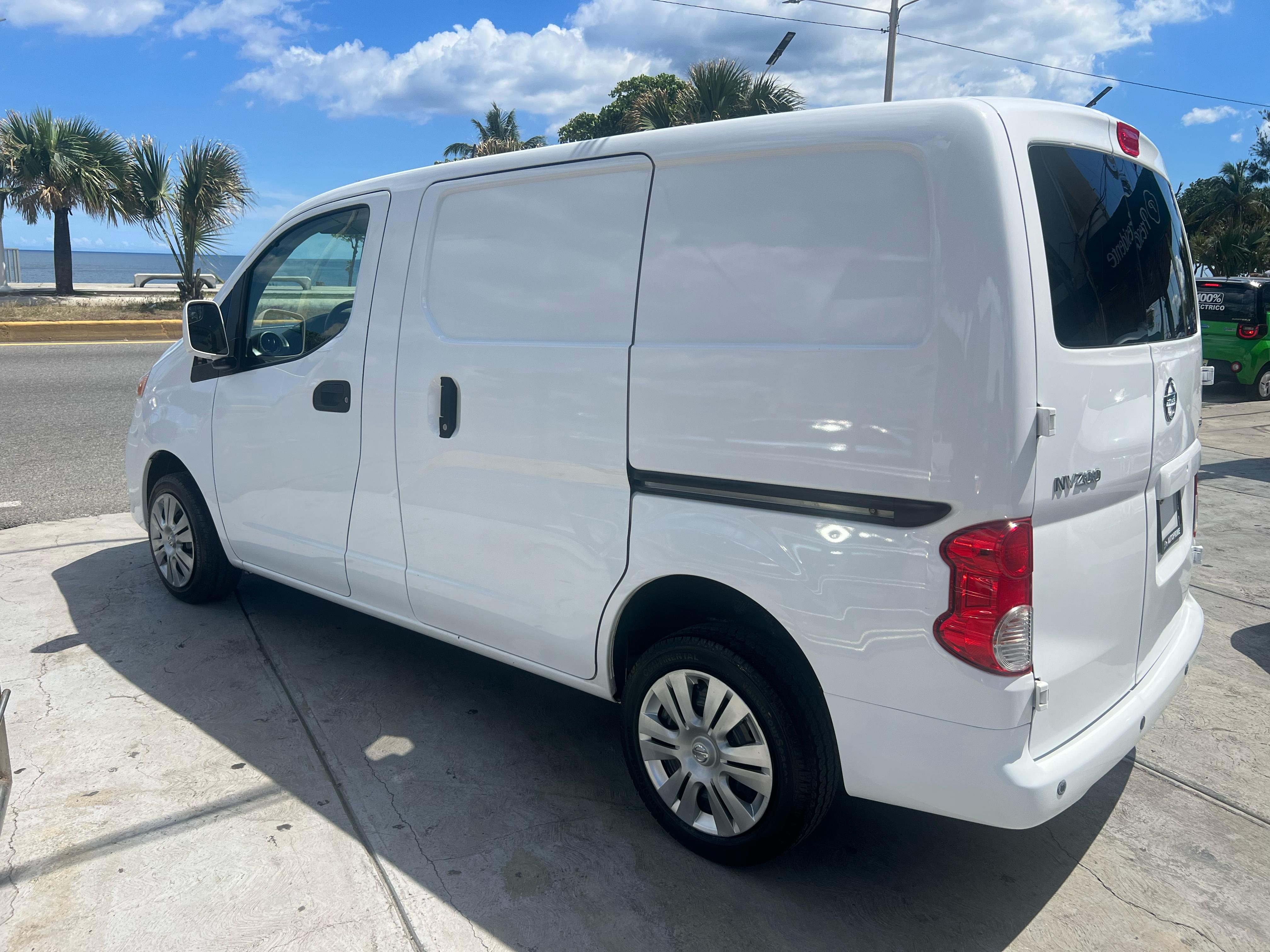 jeepetas y camionetas - Nissan NV 200 2020 3