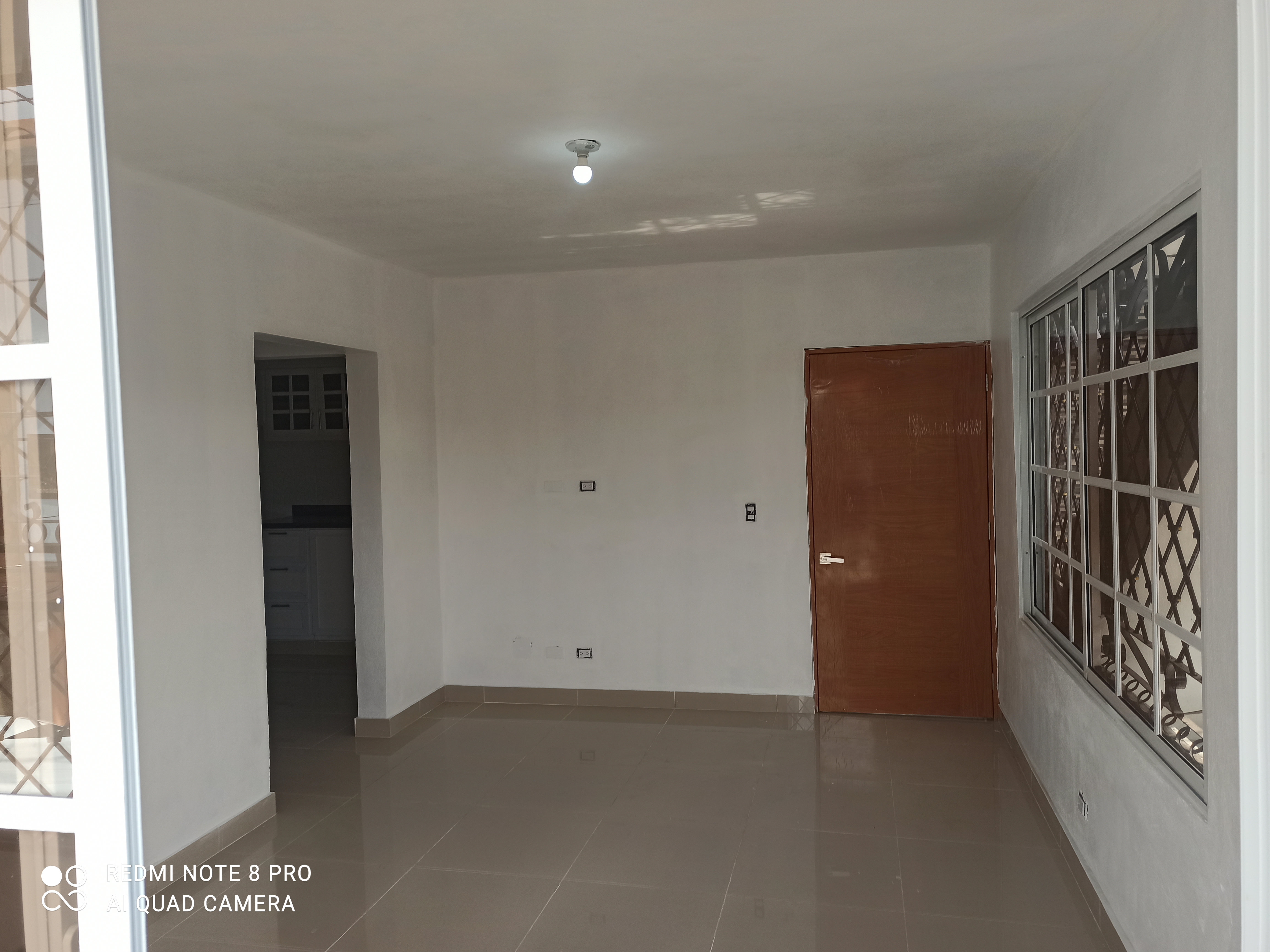 apartamentos - Apartamento en 2do Nivel en San Cristóbal  1