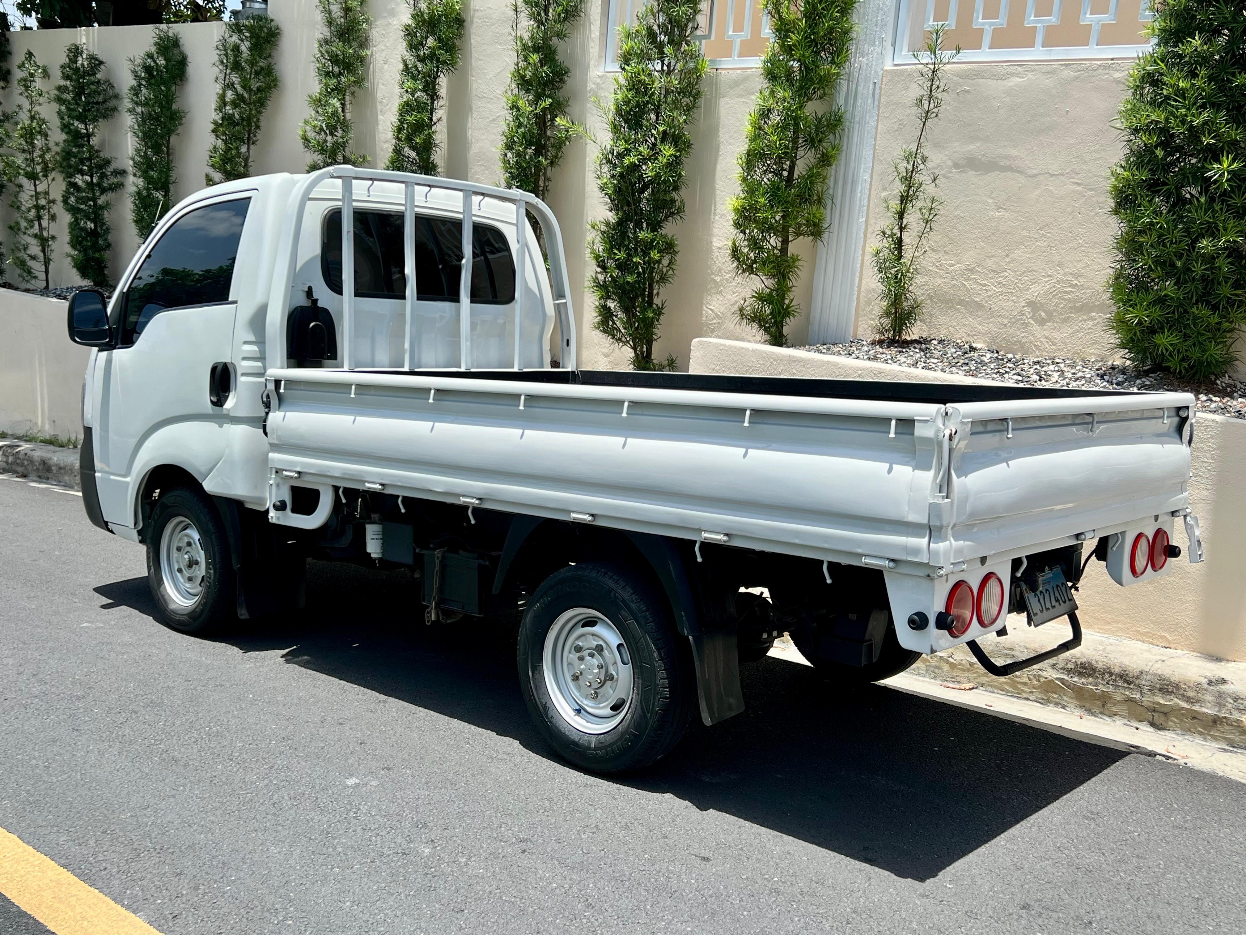 camiones y vehiculos pesados - KIA K2700 0