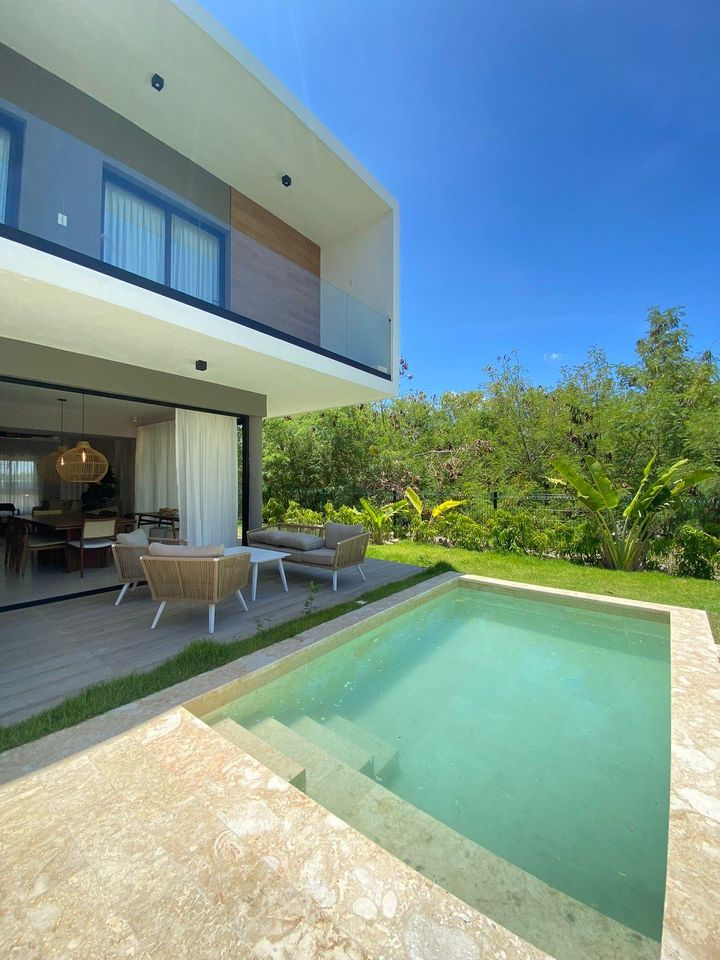 casas vacacionales y villas - Villa en venta en cap cana 5
