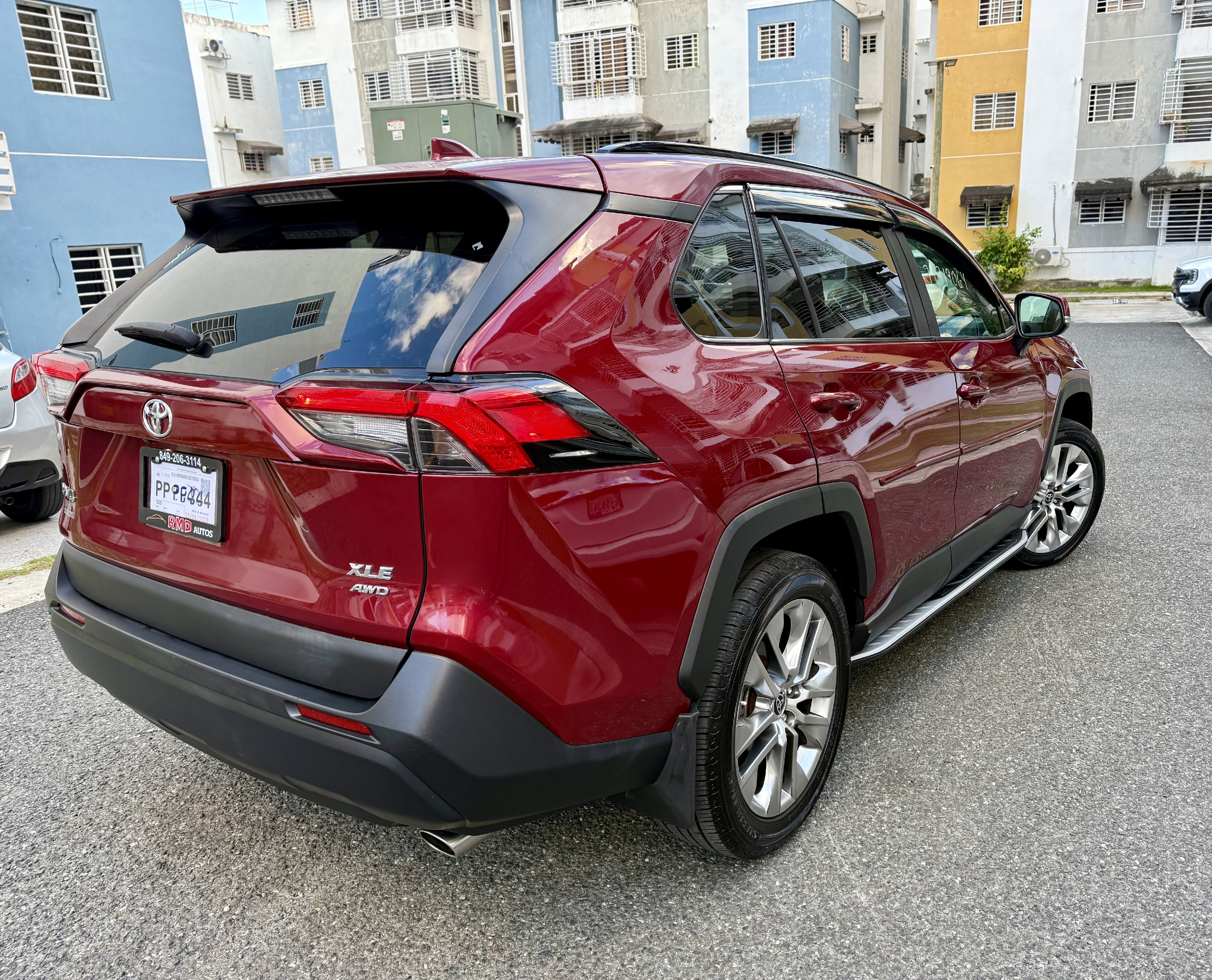 jeepetas y camionetas - Toyota Rav4 2021 XLE PREMIUM 4x4 3