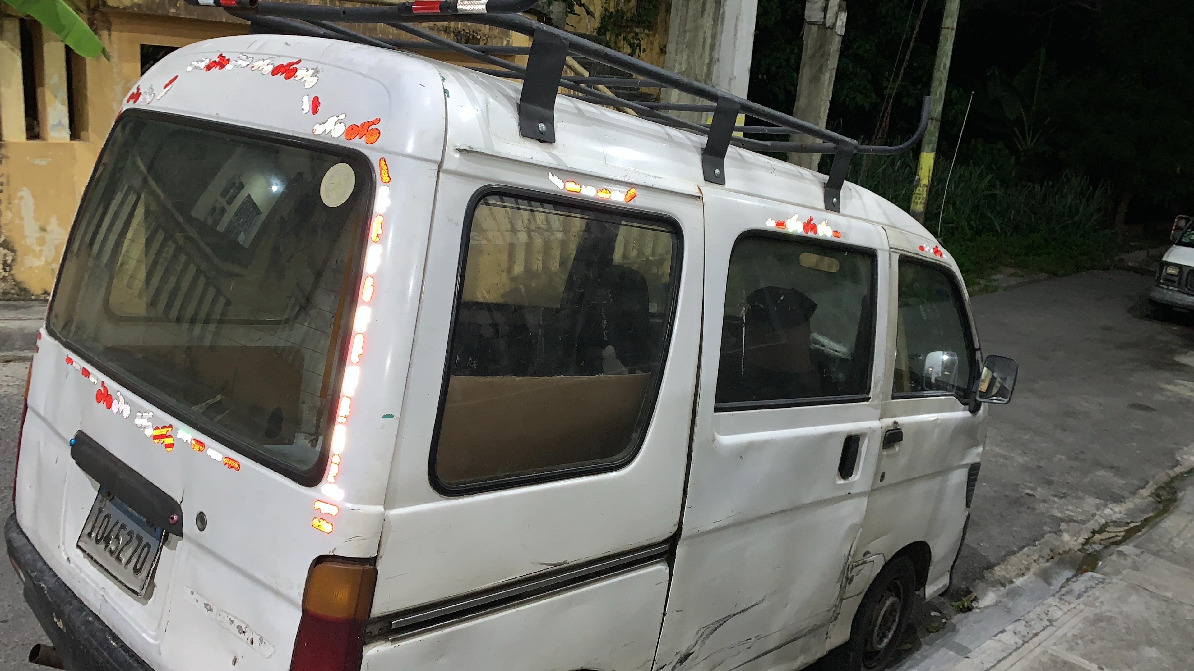carros - Daihatsu Hijet mini van 2000 2