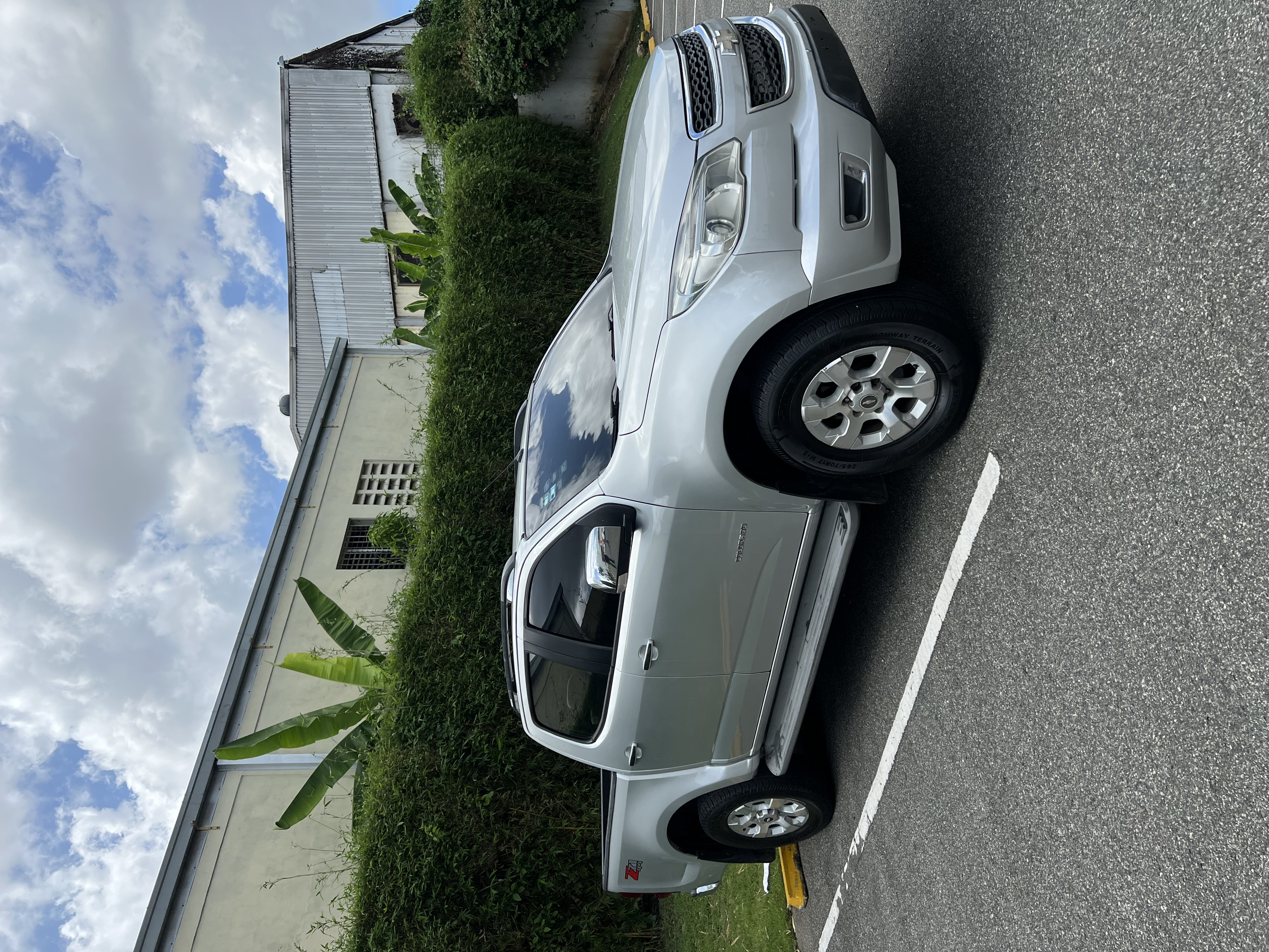 camiones y vehiculos pesados - Vendo de oportunidad Chevrolet colorado z71 2014 2