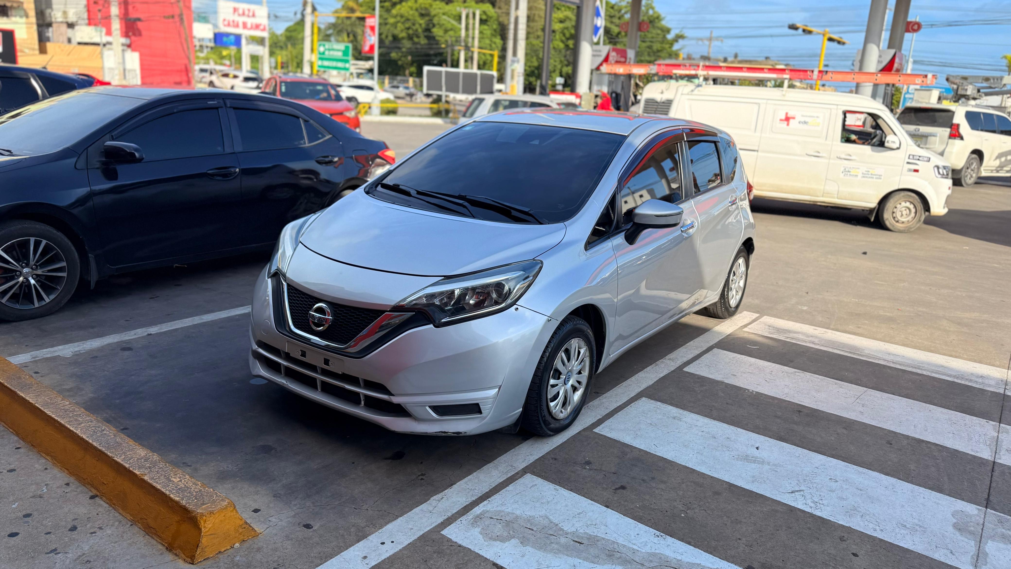carros - oportunidad mi nissan note 2018 traspaso  1