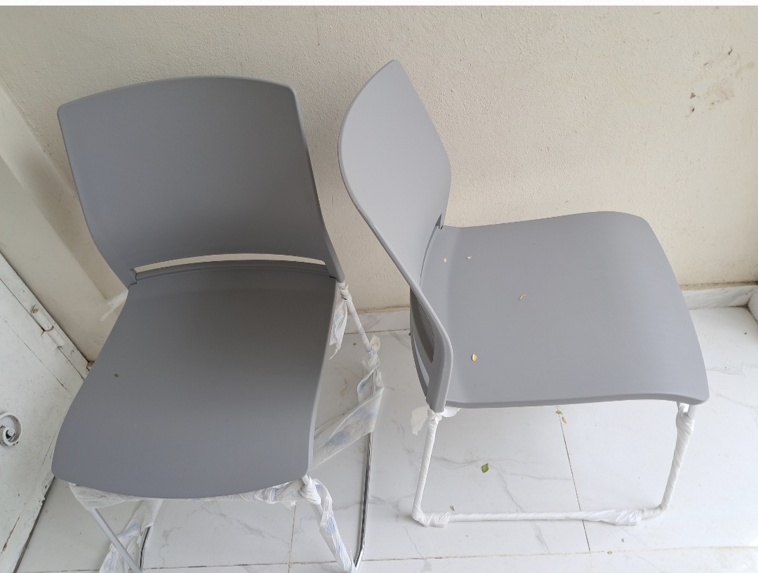 decoración y accesorios - Pequeño comedor de  4 sillas  mesa de cristal  2
