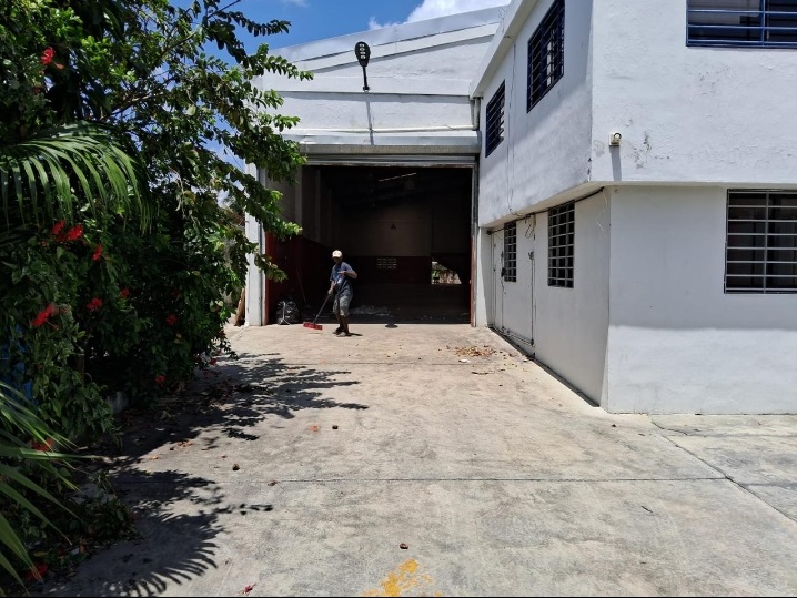 otros inmuebles - Nave Industrial en Alquiler Hainamosa  0