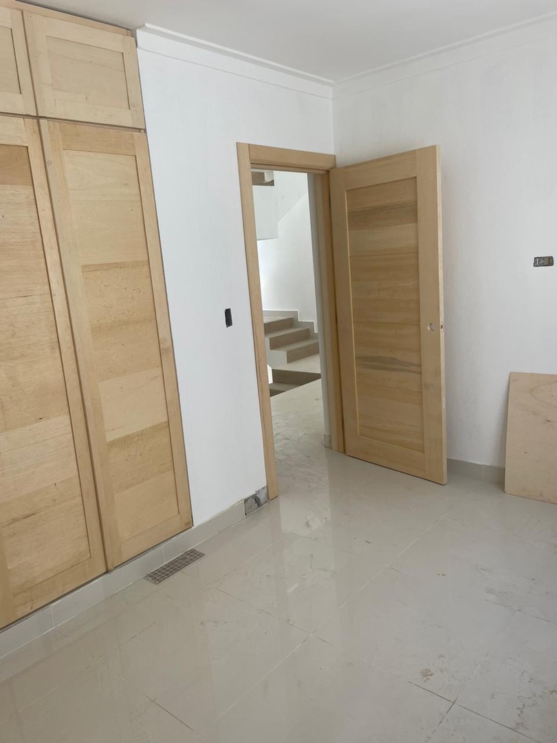 casas - Casas en San Isidro próximo a la Av. Ecológica  2