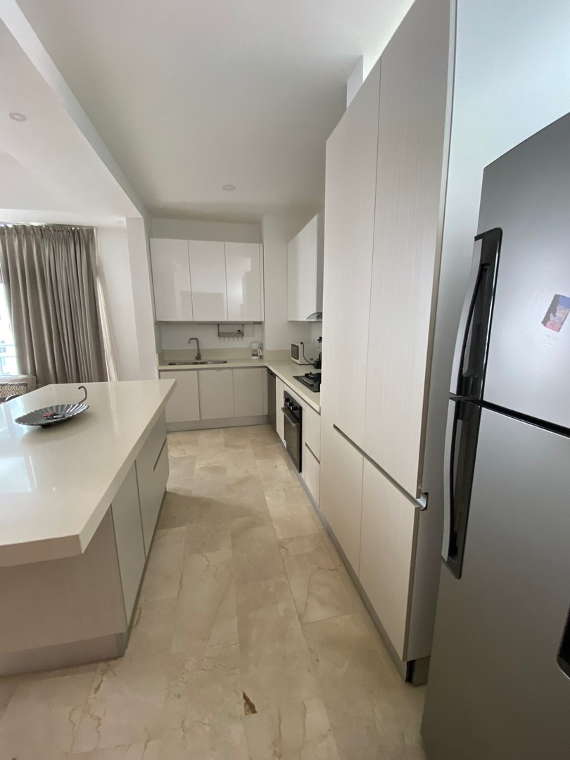 apartamentos - Amplio apartamento completamente amueblado a 1 esquina de la Churchill 7