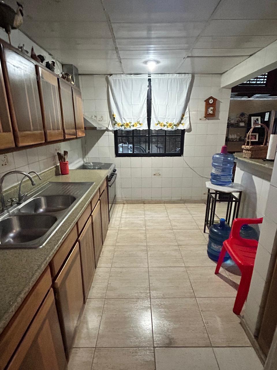 casas - Venta de casa en la Av. Independencia  7