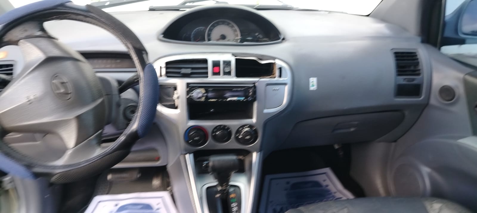 jeepetas y camionetas - Hyundai Matrix 2007
Ligeramente negociable  1