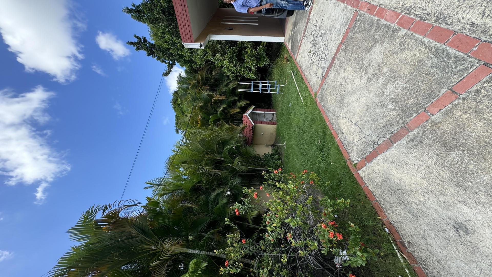 casas - VENDO CASA/TERRENO EN RESIDENCIAL SAVICA 2