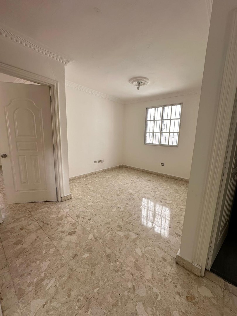casas - SE ALQUILA casa en El Galá para fines residencial u oficinas administrativas 8