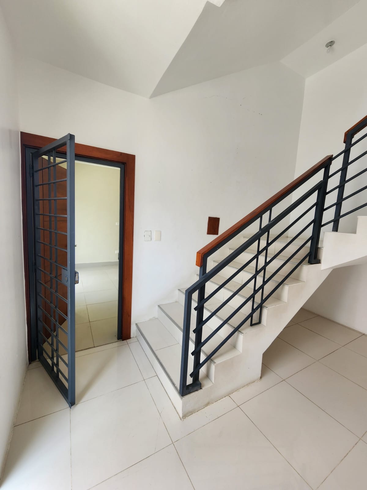 apartamentos - Alquiler primer nivel Llanos de Gurabo  1