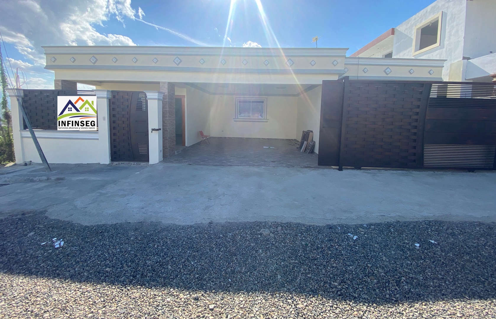 casas - CASA EN VENTA EN SANTIAGO DE LOS CABALLEROS POR LOS PRADO 0