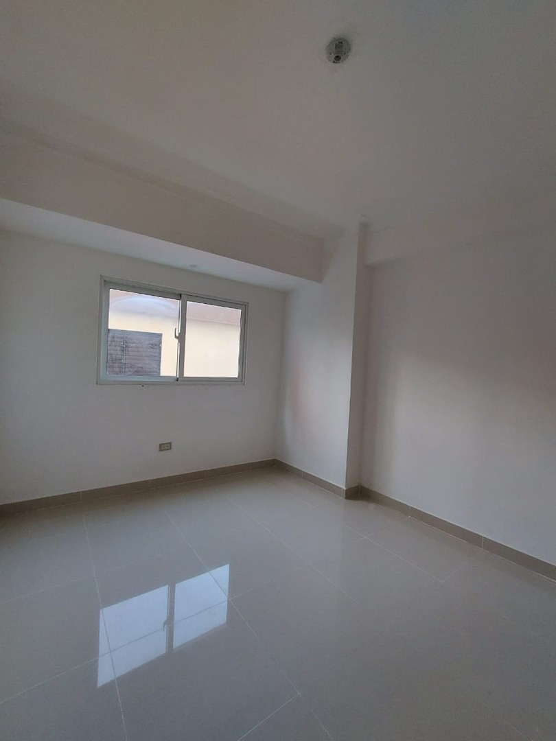 apartamentos -  TORRE MODERNA  2DA CON TERRAZA, EXCELENTE  UBICACION 4