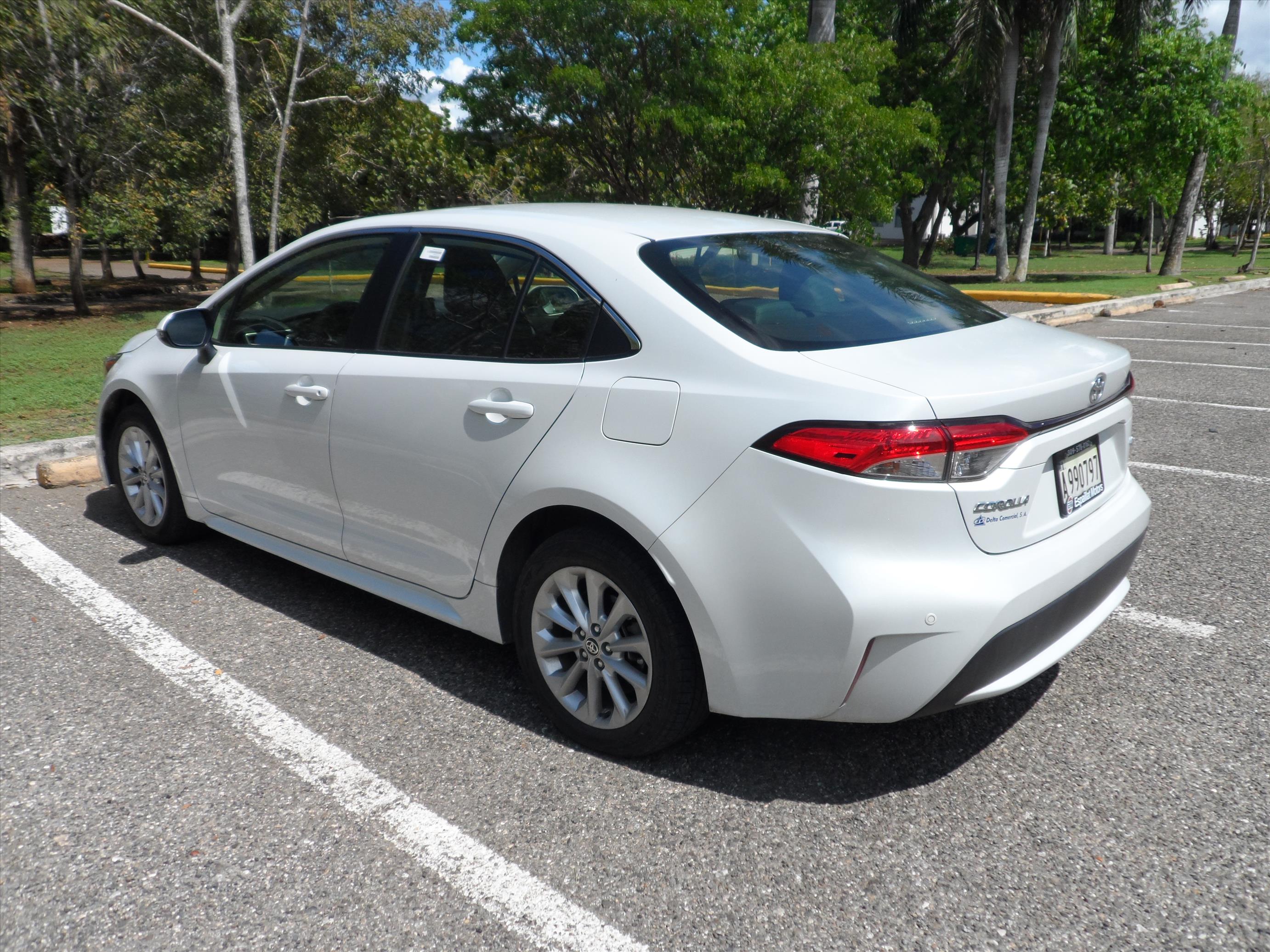 carros - Corolla 2022 LE Como Nuevo 7500 km En Garantia De Fábrica Hasta Dec 1 2025 Delta 8