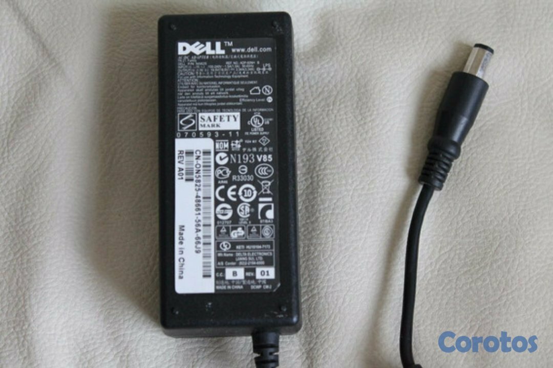 computadoras y laptops - CARGADOR FUENTE PARA LAPTOP DELL ,AC,65W,19.5V PUNTA FINA 1