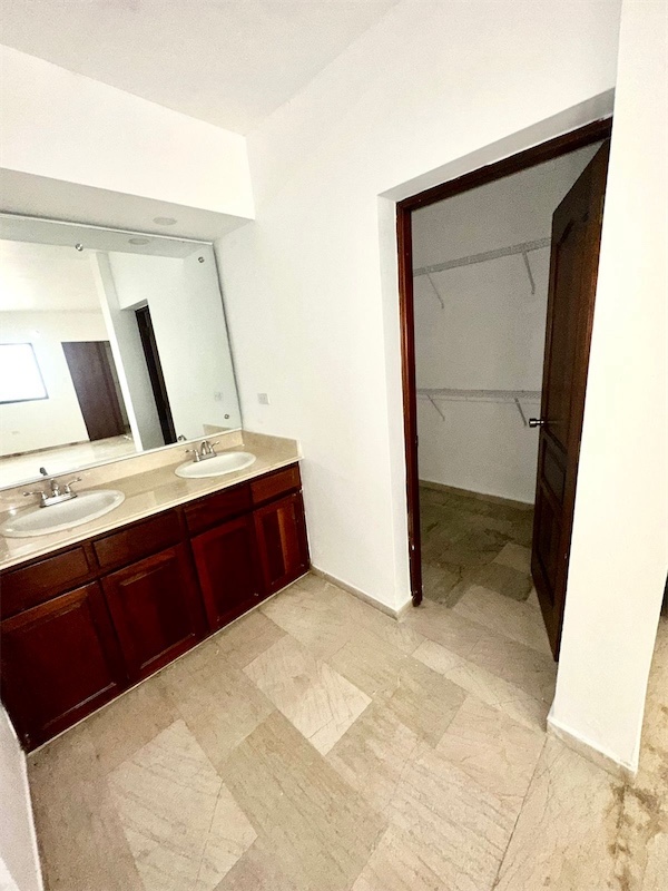 apartamentos - Apartamento en Venta en Piantini
Precio US$260,000 0