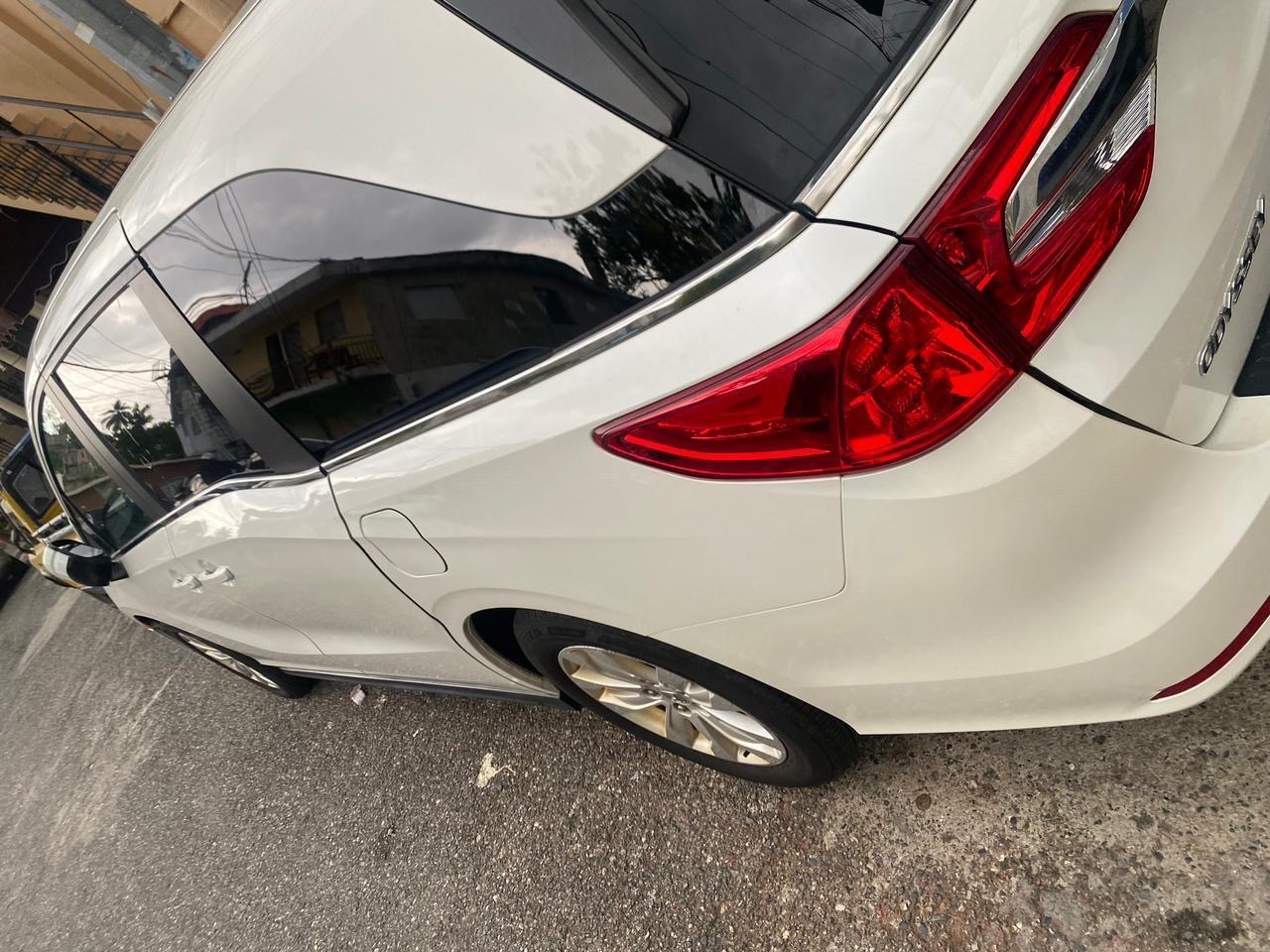 otros vehiculos - SE VENDE HONDA ODYSSEY 2018 2