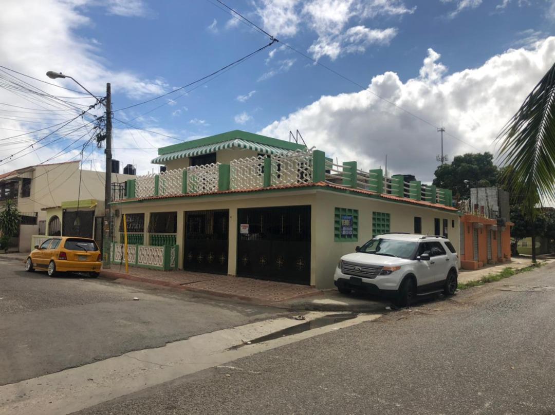 casas - Casa en el sector brisal cerca de la carretera mella Santo Domingo este 1