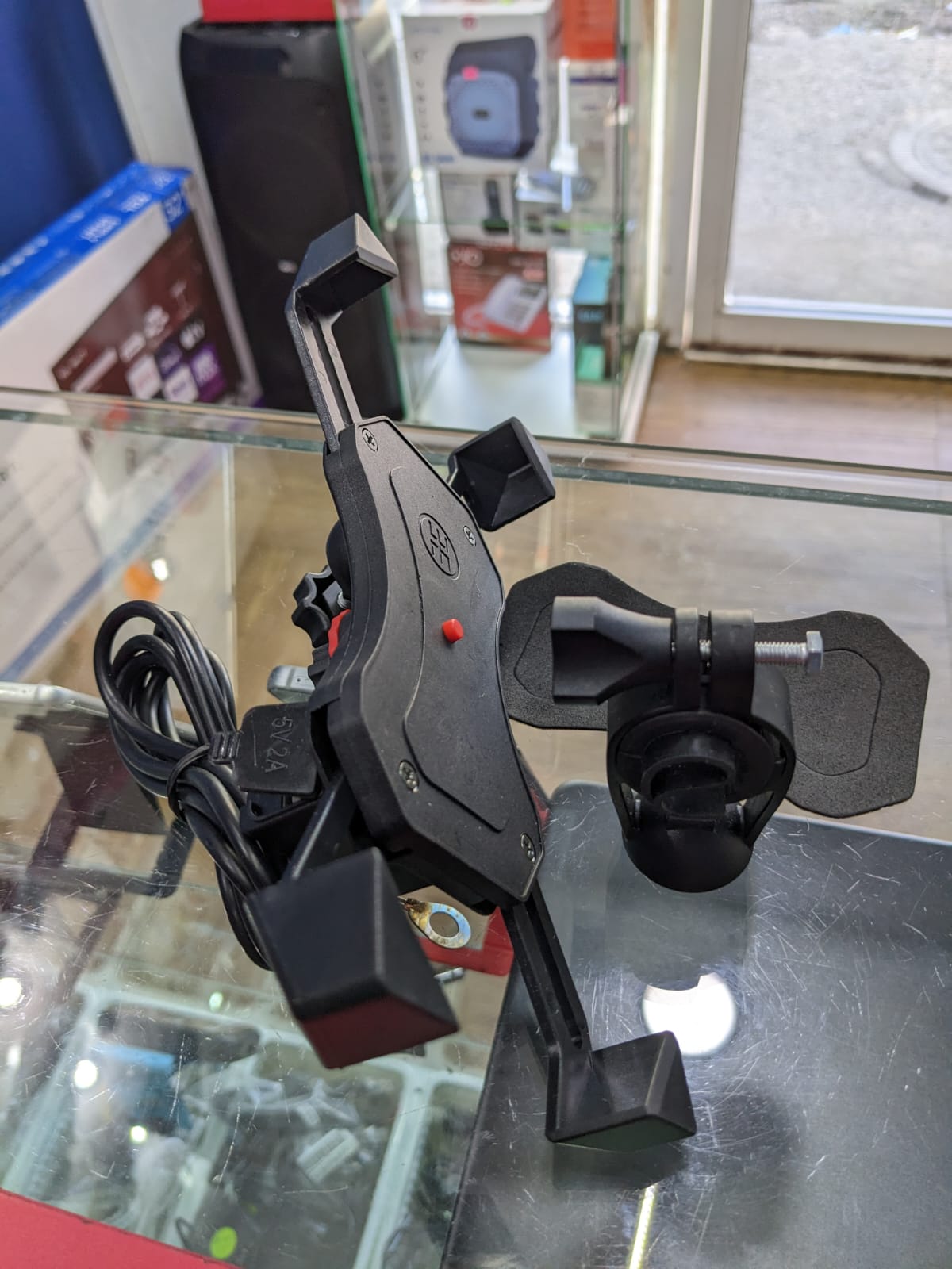celulares y tabletas - Base tipo cargador pada motos