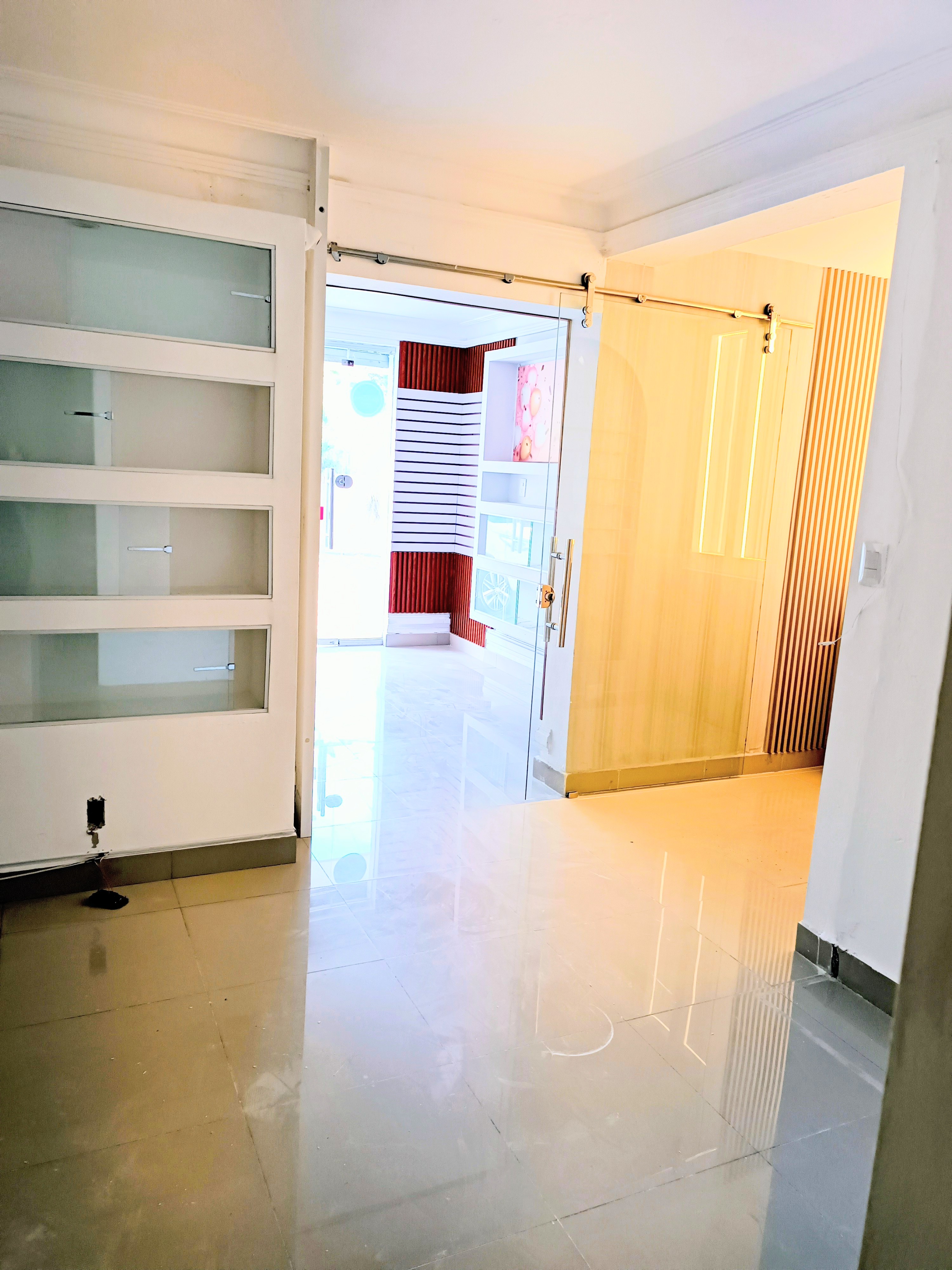 oficinas y locales comerciales - Local comercial villa olga 3