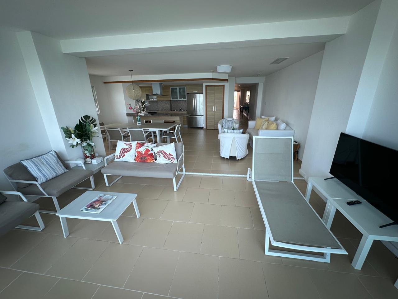 apartamentos - VENTA DE APARTAMENTO PRIMERA LINEA DE PLAYA EN JUAN DOLIO 8