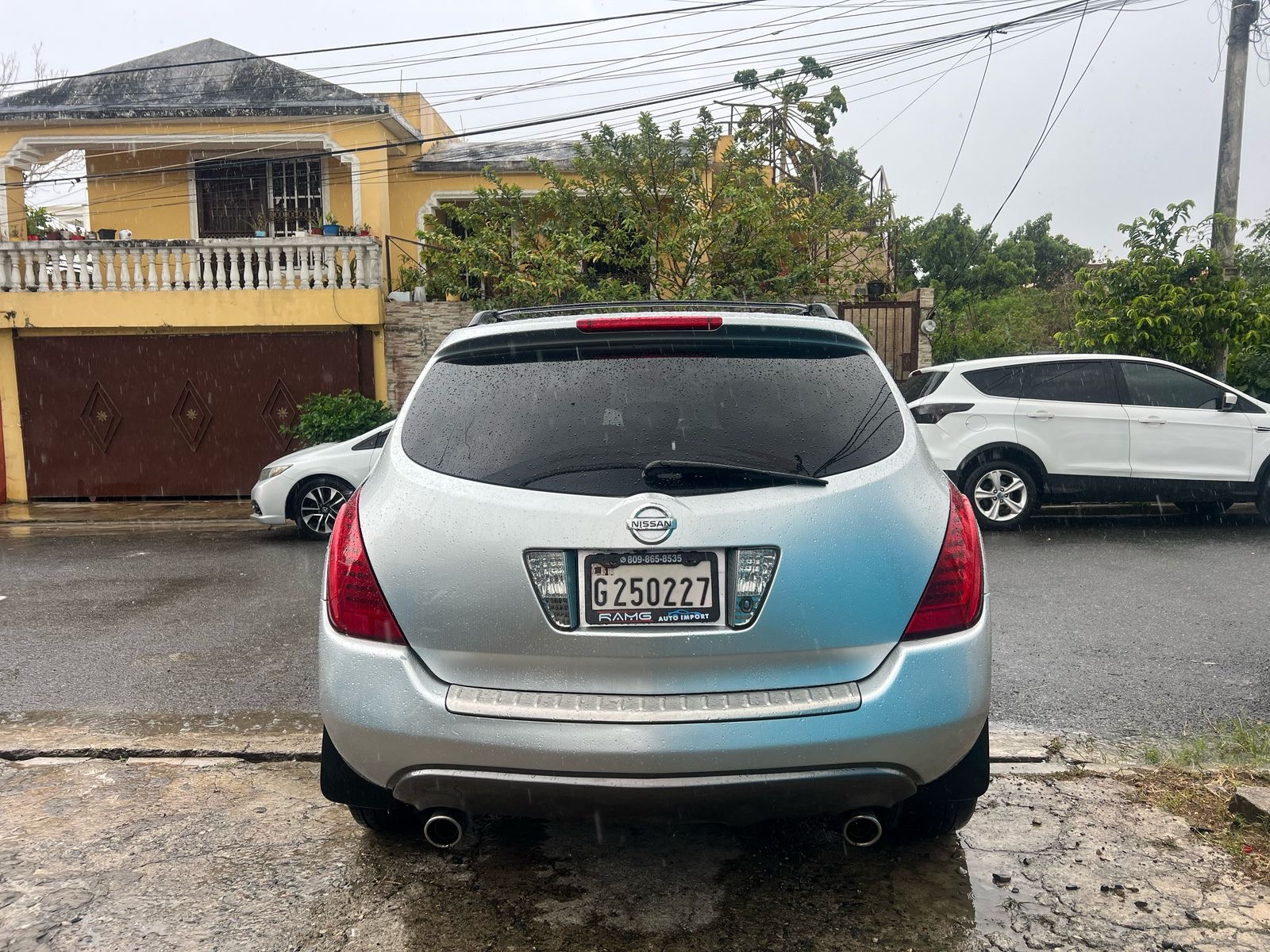 jeepetas y camionetas - Vendo Nissan murano como nueva  está en el diler  5