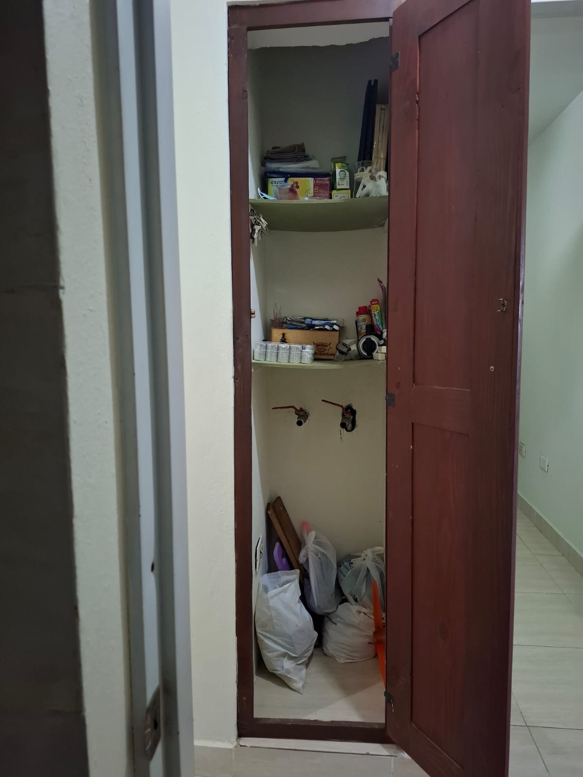 apartamentos - Apartamento en 2do nivel excelente, 3.7 Neg  6