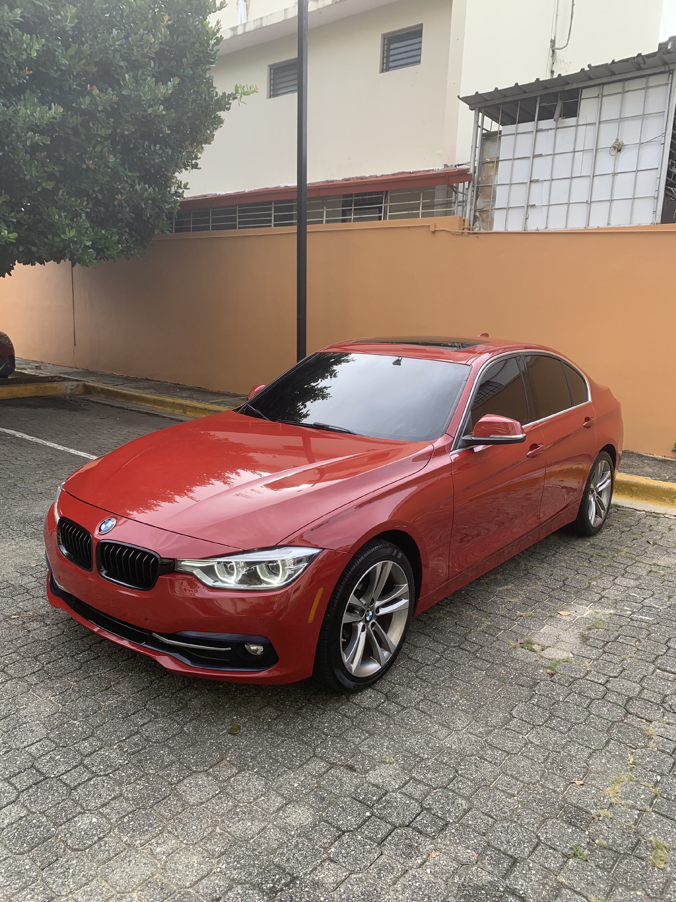 carros - BMW 330i Sport Line 2017