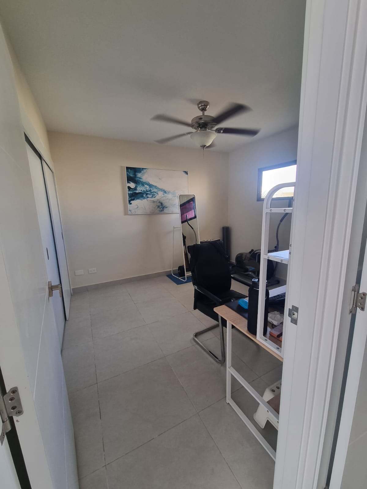 casas vacacionales y villas - Vendo Villa punta cana amueblada tres hab patio pr 5