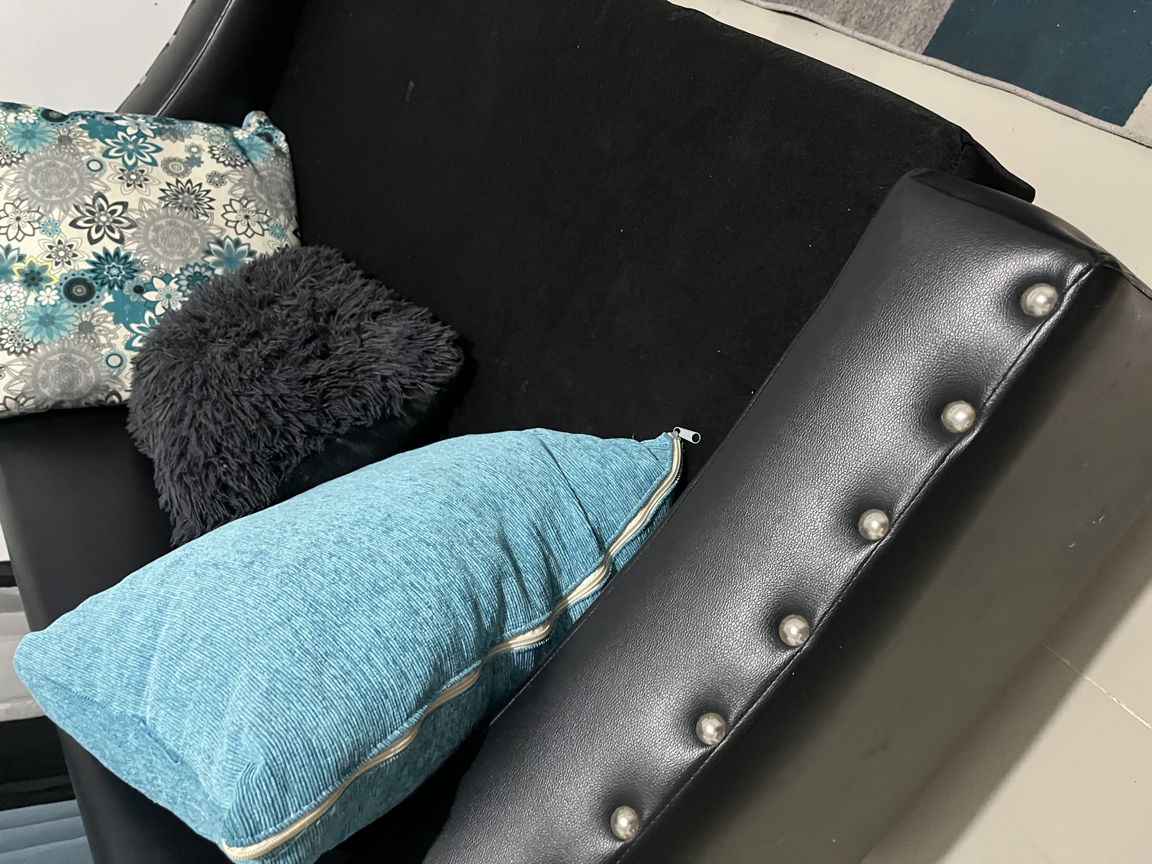 muebles y colchones - Juego de sala en venta (incluye alfombra y cortina 0