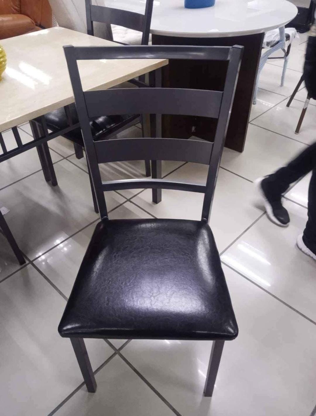 muebles y colchones - Juego de Comedor 4 sillas 2