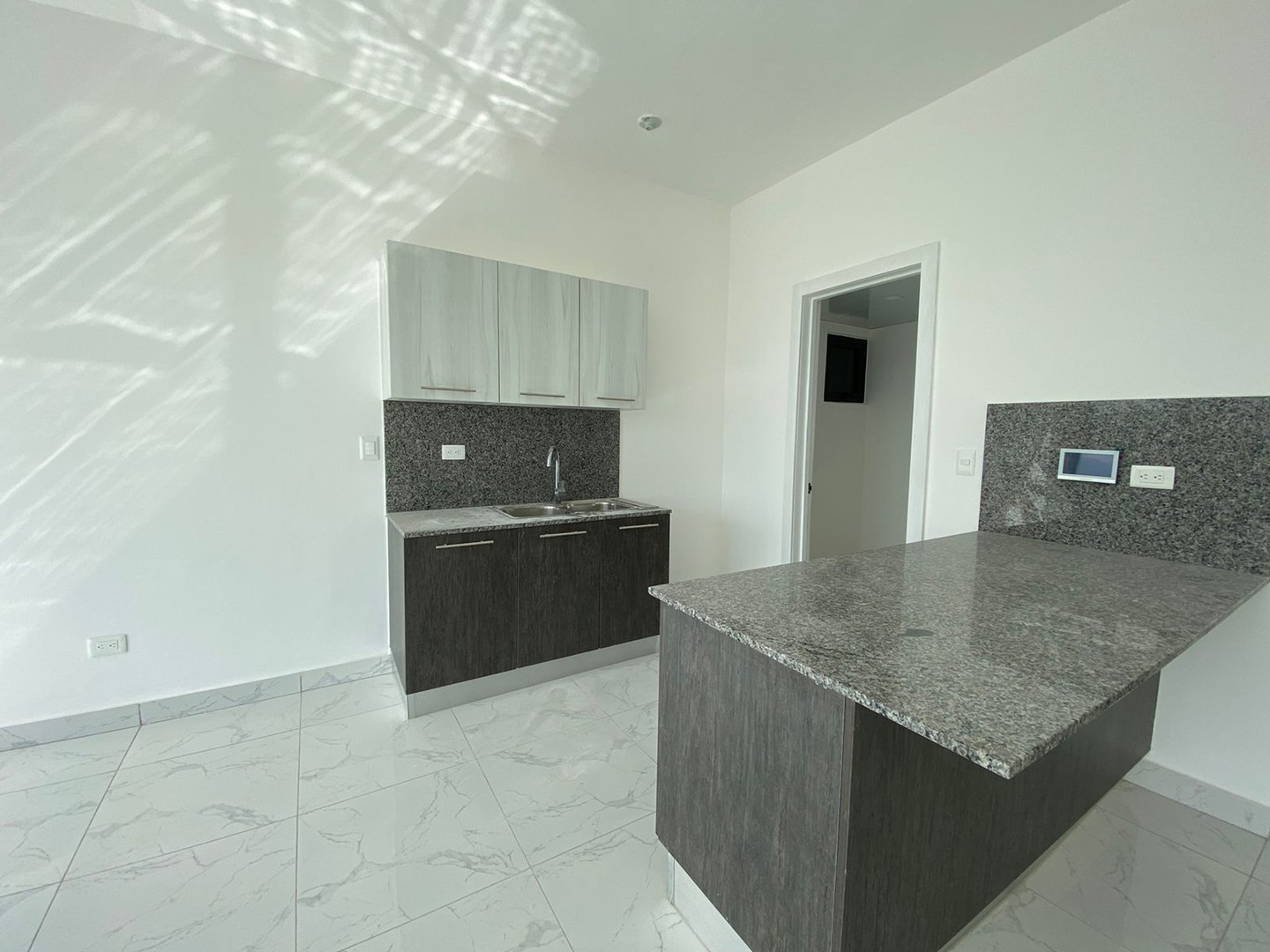 apartamentos - Moderno apartamento en Evaristo Morales de 1 habitación 3